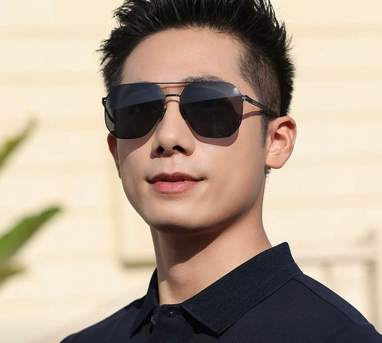 ♦️LV 2025新款男女情侣款太阳镜多边形墨镜iP电镀永不褪色 超轻超有弹性整幅眼镜无螺丝重要的是压不