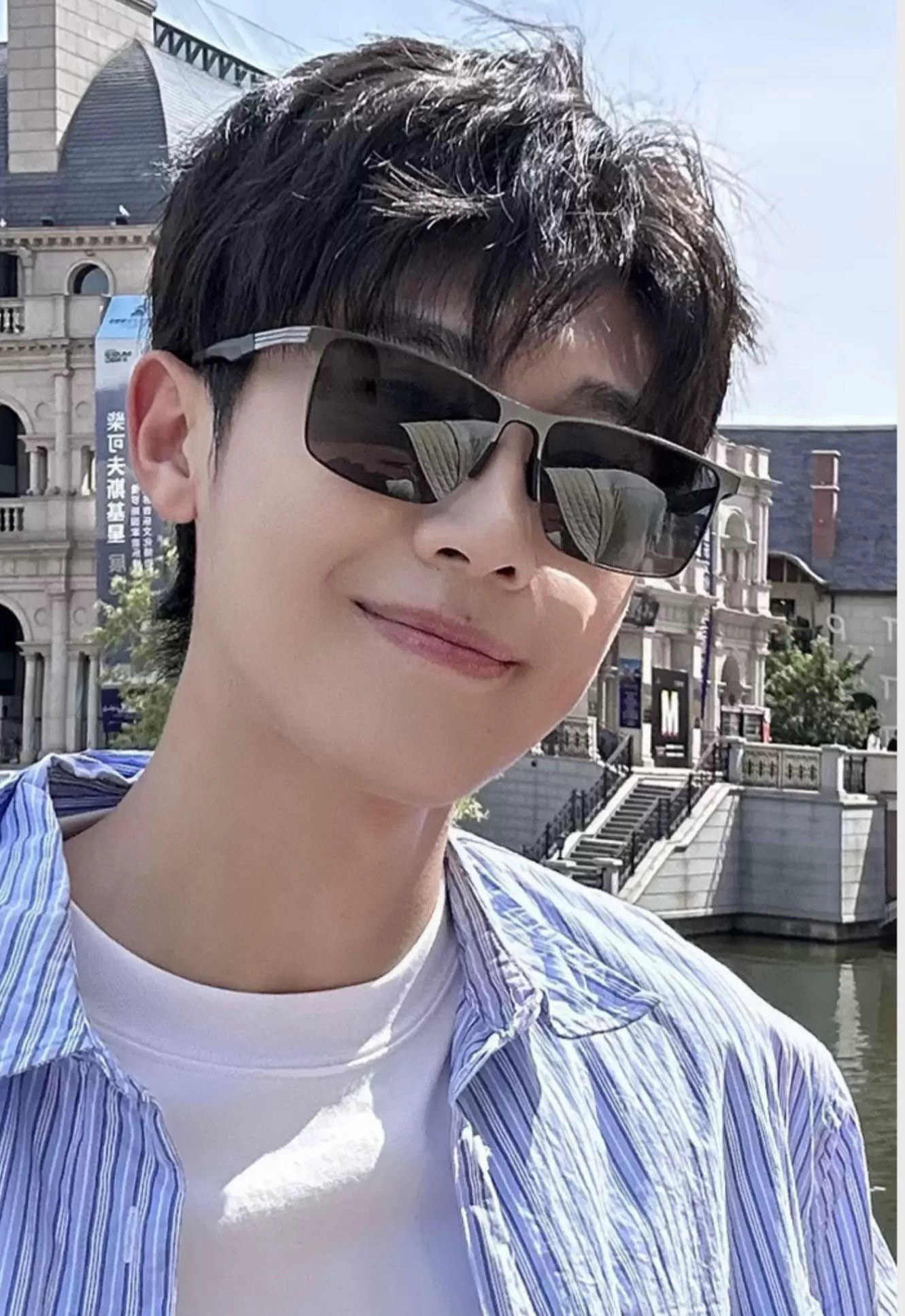        GUCCI 男款炫彩飞行员偏光太阳镜 ❤️材质：高清尼龙加厚卡槽高清偏光镜片 🌹无边框镜架