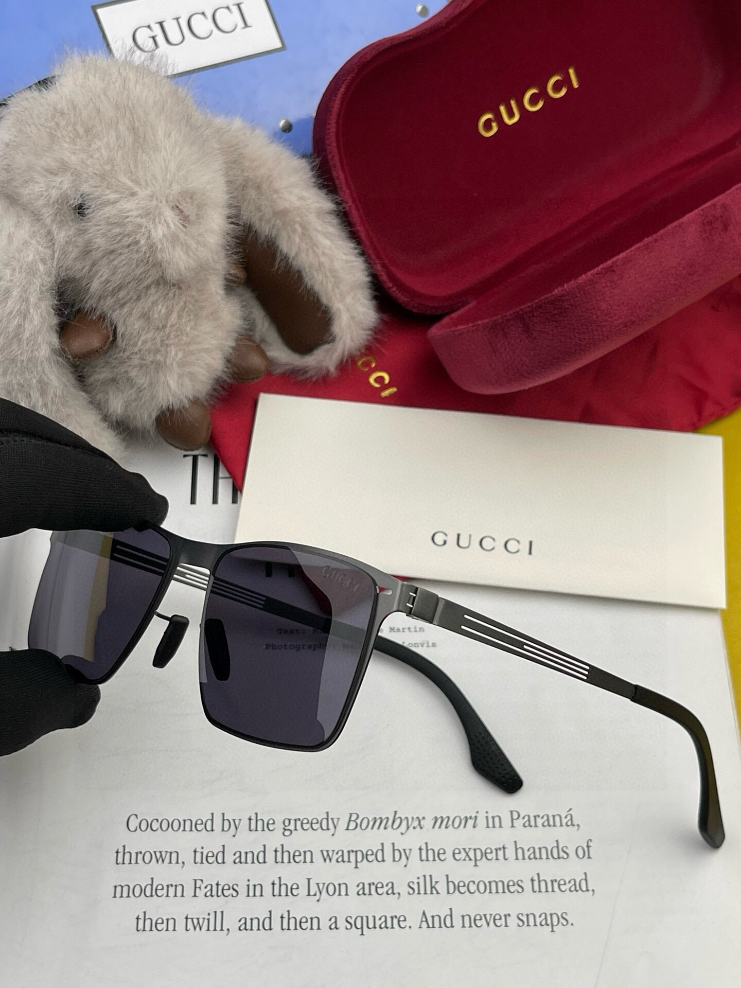 ♦️GUCCI 2025新款男女情侣款太阳镜多边形墨镜iP电镀永不褪色 超轻超有弹性整幅眼镜无螺丝重要的