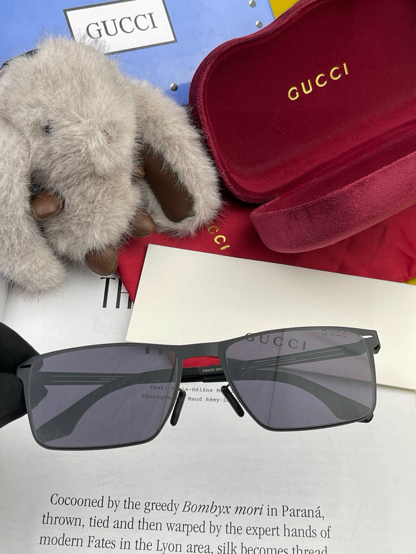 ♦️GUCCI 2025新款男女情侣款太阳镜多边形墨镜iP电镀永不褪色 超轻超有弹性整幅眼镜无螺丝重要的