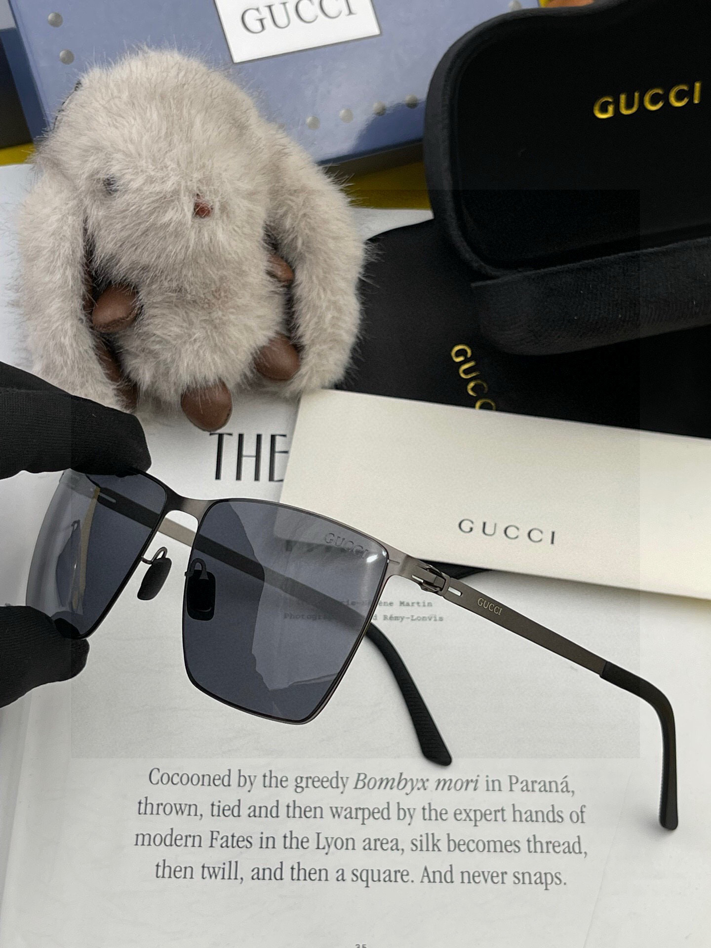 ♦️ GUCCI 2025新款男女情侣款太阳镜多边形墨镜iP电镀永不褪色 超轻超有弹性整幅眼镜无螺丝重要