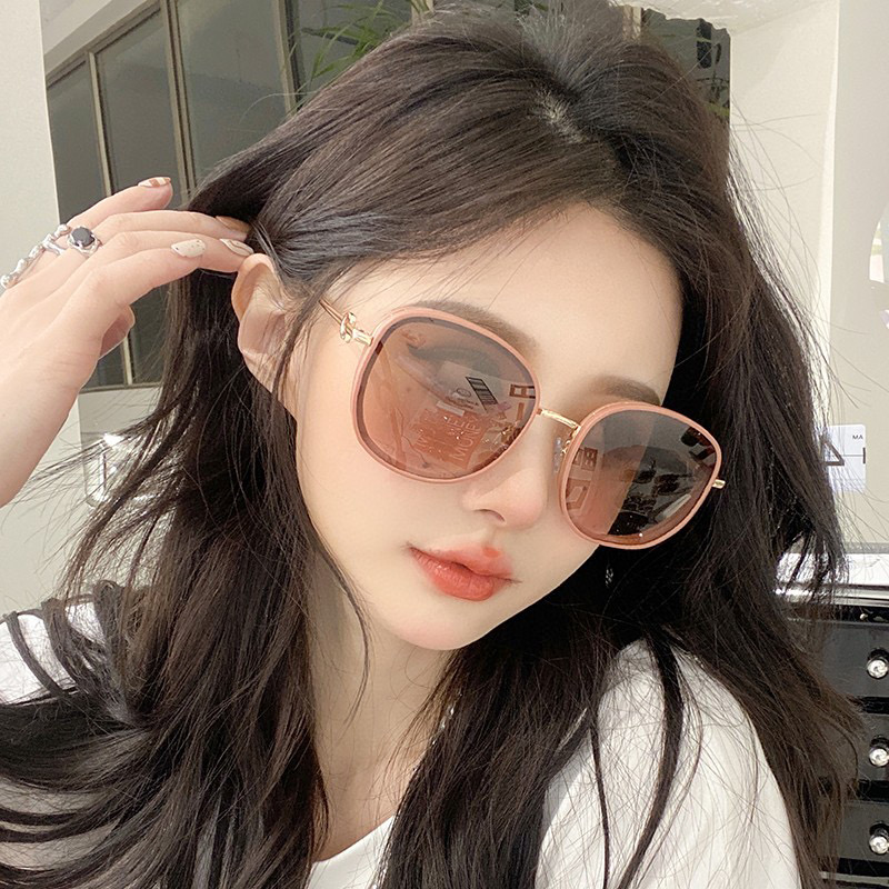 NO:366562,GUCCI-Gucci imported from Italy 2025 fashion trend luxury decorative sunglasses retro polarized high-definition sunglasses star poster model ultra-high complex craftsmanship full of three-dimensional texture carefully look at the details, spot model G9680 glasses sunglasses, glasses, gucci, gucci19860909GUCCI-古驰意大利进口2025时尚潮流奢华装饰太阳眼镜 复古偏光高清太阳镜明星海报款 超高复杂工艺 立体质感十足 认真看细节哈现货型号G9680眼镜墨镜太阳镜,眼镜,gucci,gucci,glasses