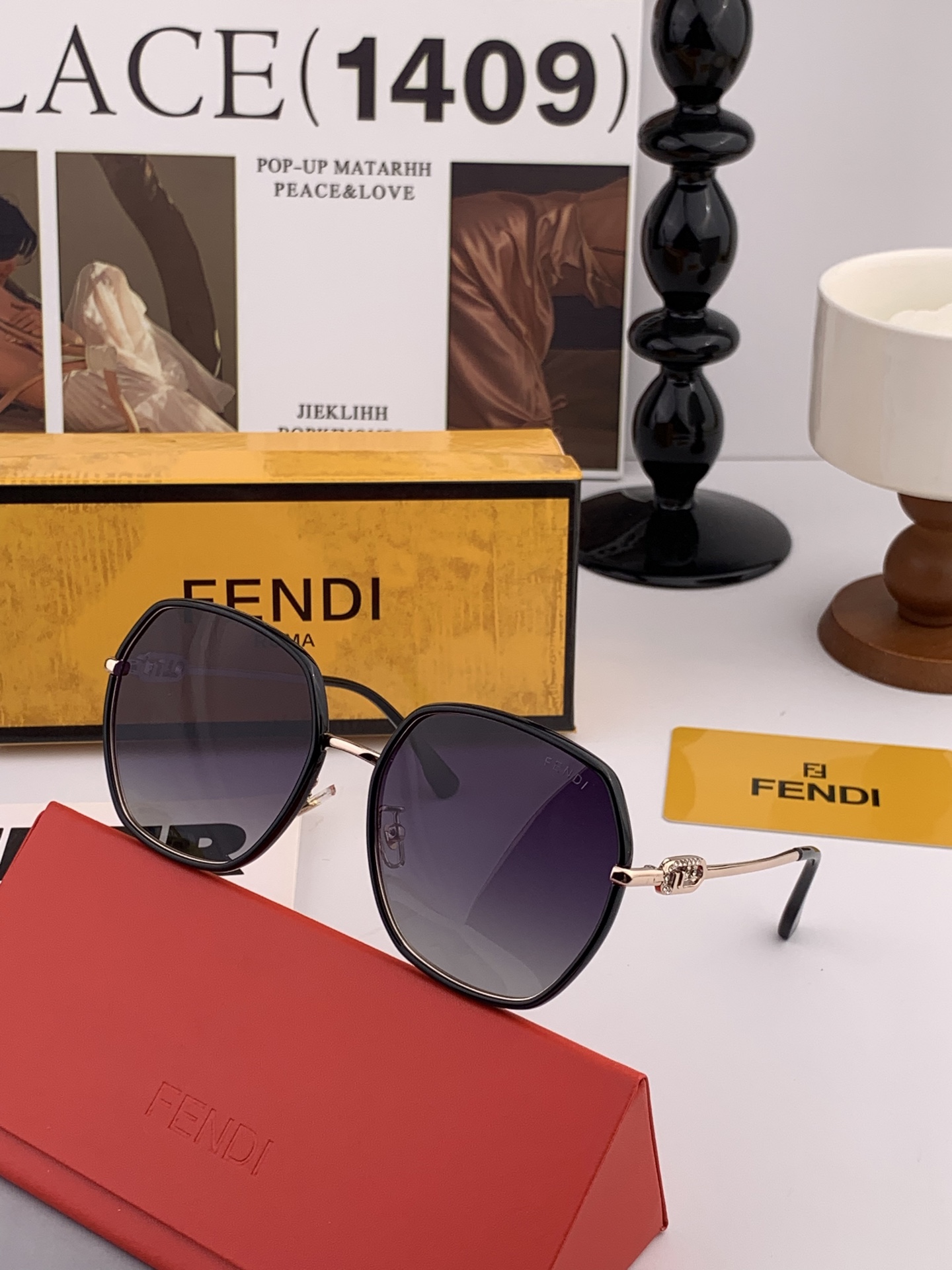 🔺 【芬迪】2025开春新款 潮流爆款 时尚方框偏光太阳镜 高品质 佩戴舒适 网红潮款墨镜 女士高清偏光