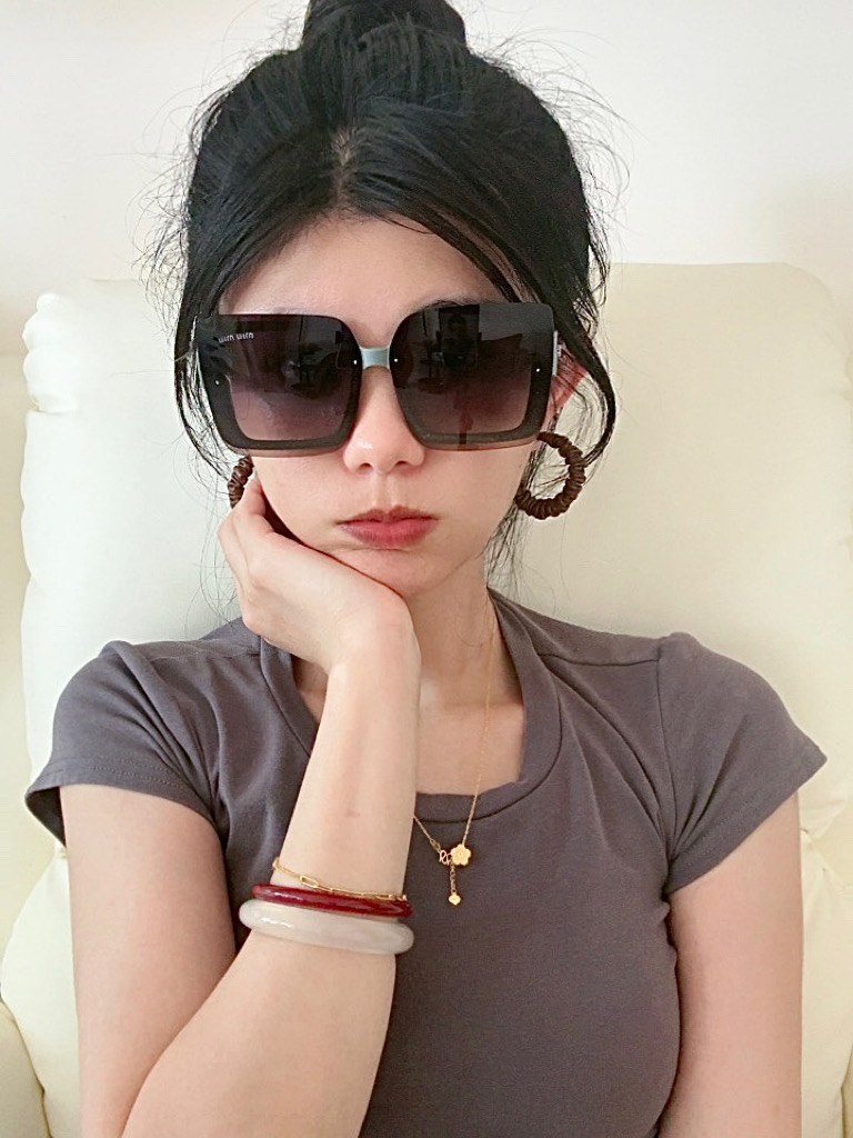 NO:366587,[Miao Miao TR polarized sunglasses] 2025 new spring model trendy fashion square polarized sunglasses high quality comfortable to wear Internet celebrity trendy sunglasses women's high-definition polarized sunglasses high-quality TR frame model MM1220 glasses sunglasses sunglasses, glasses19860909【缪缪 TR偏光太阳镜】2025开春新款 潮流爆款 时尚方框偏光太阳镜 高品质 佩戴舒适 网红潮款墨镜 女士高清偏光太阳镜 高品质TR镜框 型号MM1220眼镜墨镜太阳镜,眼镜,glasses