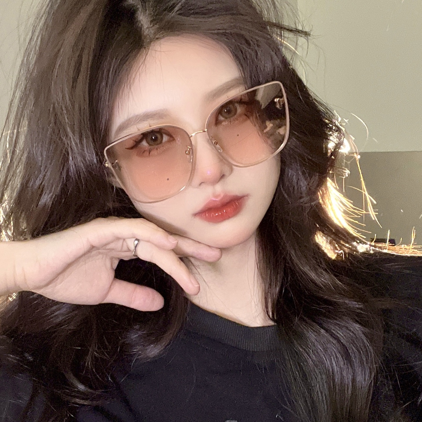 Luxurious Gucci Sunglasses: Italian Imports with High-Tech Features in 2025 - 图片 2