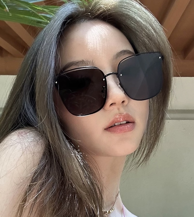 NO:366659,【TR polarization series】DIOR's classic square frame design, not picky about face shape, it looks very elegant whether it is matched with a coat or a dress, nylon polarized lenses prevent UV rays Model CD1150 glasses sunglasses sunglasses, glasses, dior, skirts19860909【TR偏光系列】DIOR经典的方框设计,不挑脸型,无论搭配大衣还是连衣裙都非常显气质尼龙偏光镜片预防紫外线 型号CD1150眼镜墨镜太阳镜,眼镜,dior,skirts,glasses