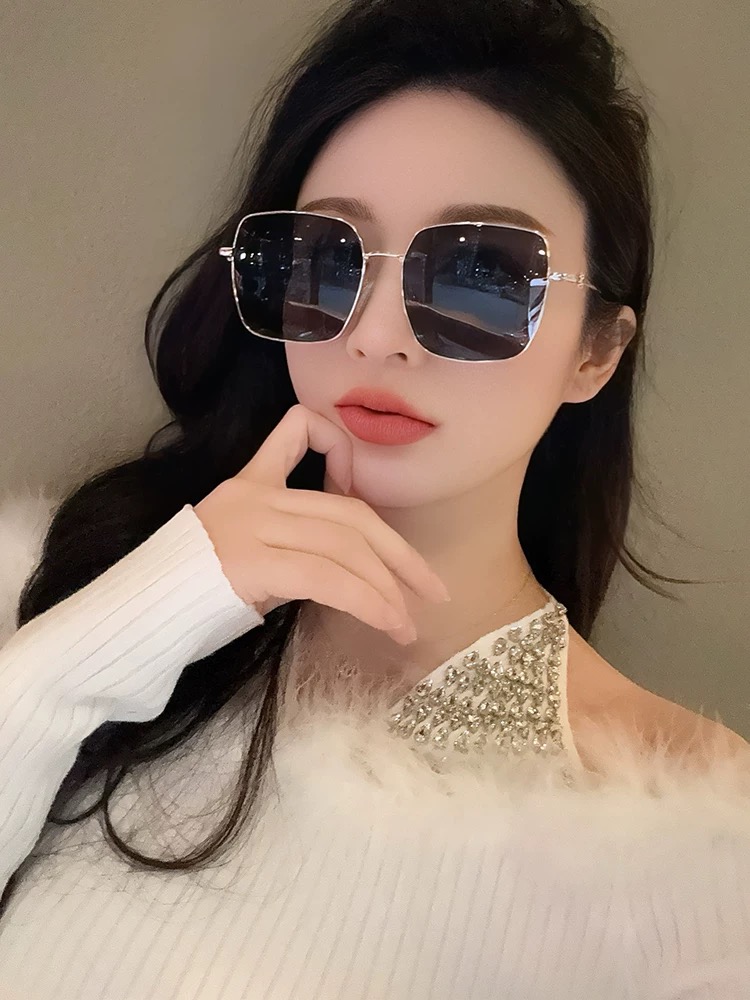 Chanel’s Latest Sunglasses: Unique Style and Comfort for Spring/Summer - 图片 2
