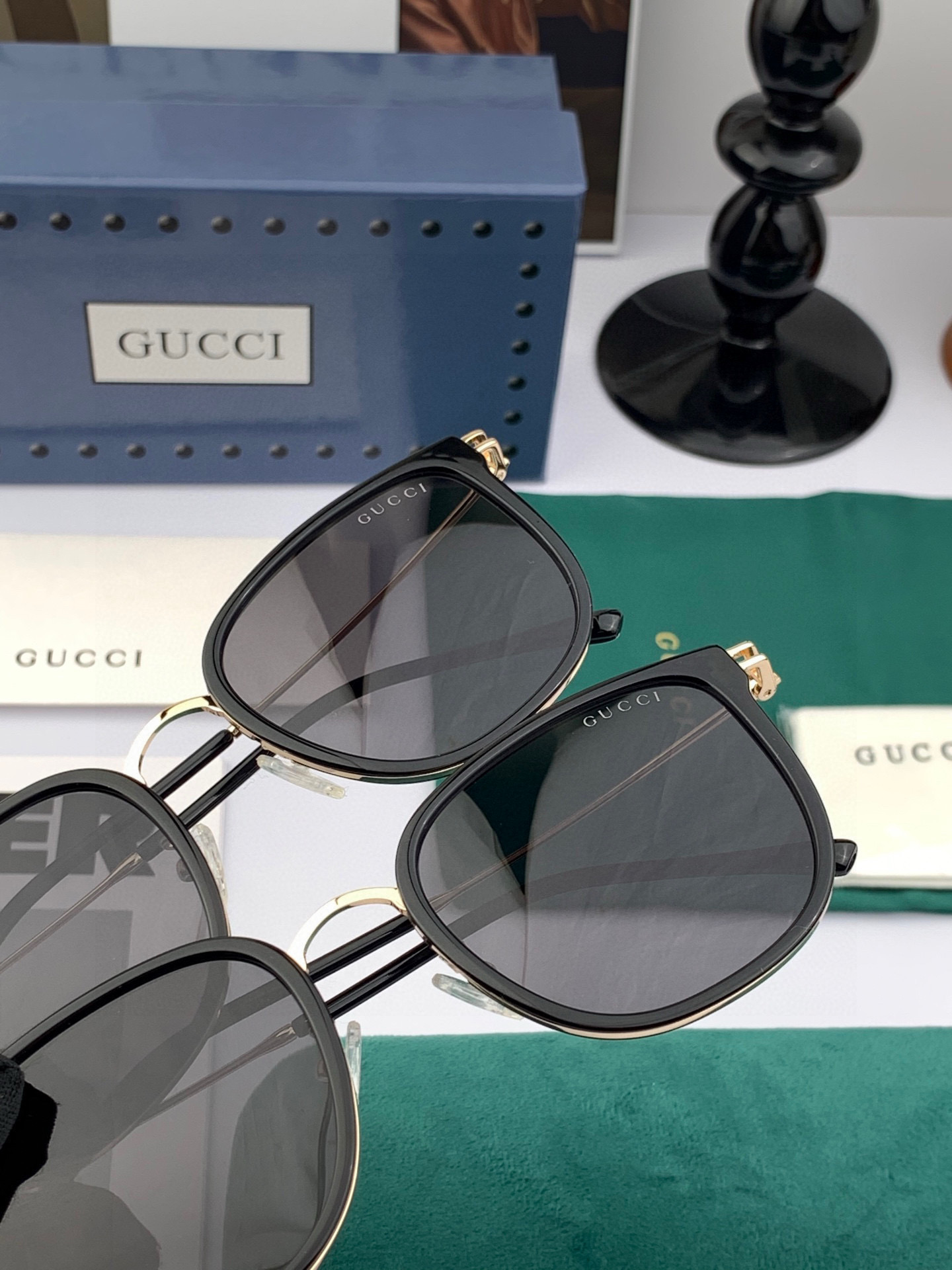   Gucci 。  高品质男女款墨镜   👍 进口宝丽来偏光镜片  。蛤蟆镜 开车钓鱼都可 。百搭显瘦