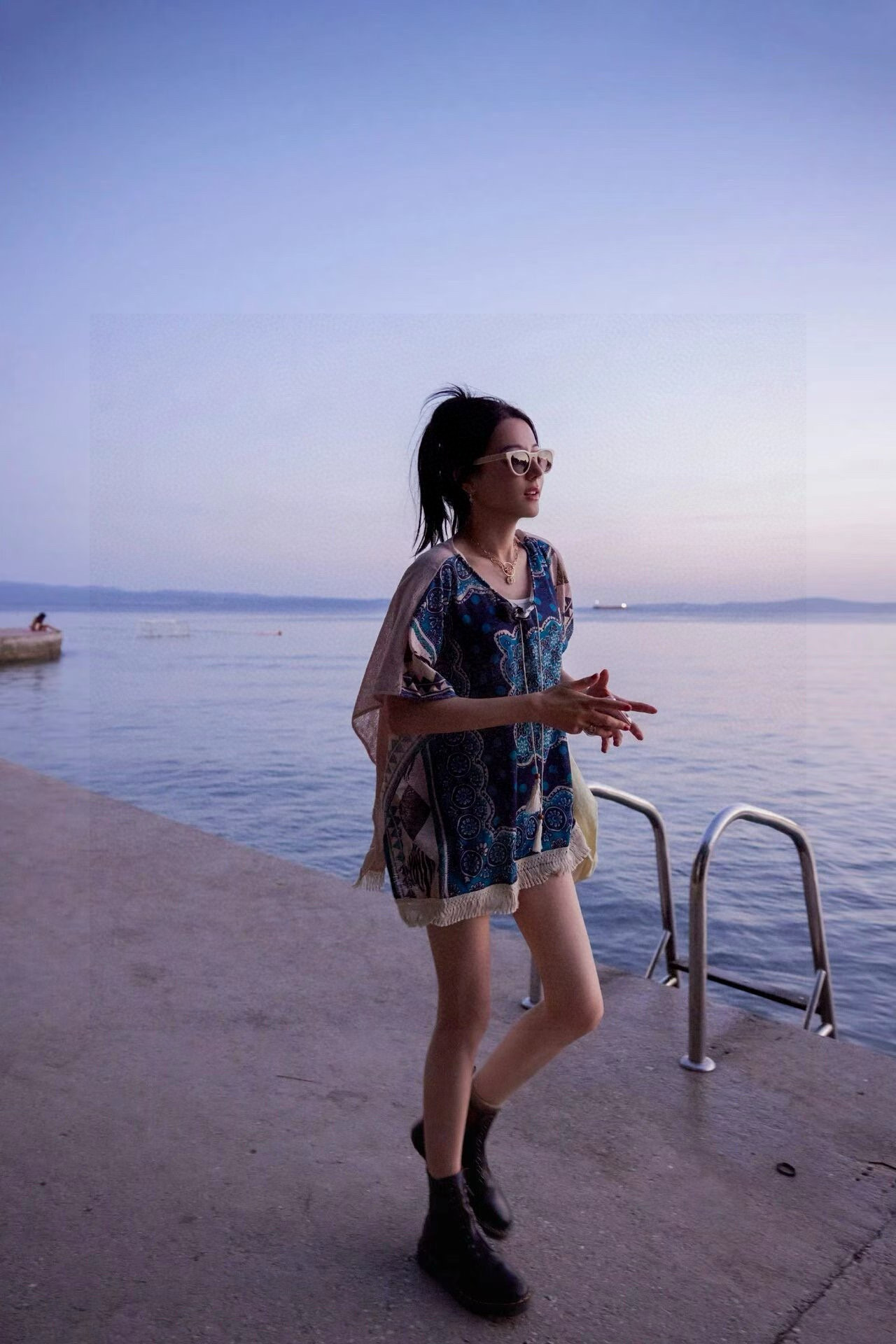   GUCCI2025开春新款一体镜 大框太阳镜男女同款 😎 
爆款小框尼龙太阳镜 超逼格超酷 
镜腿品