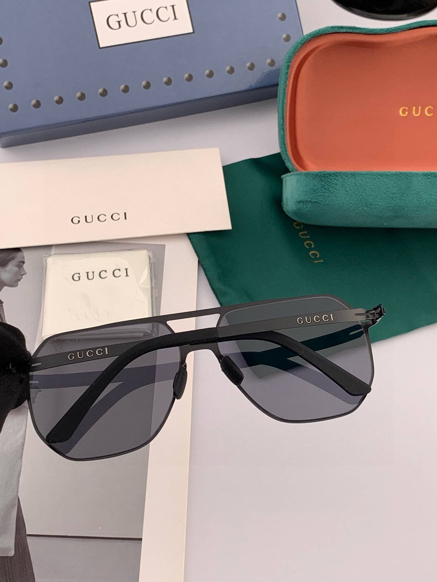 ♦️ GUCCI 2025新款男女情侣款太阳镜多边形墨镜iP电镀永不褪色 超轻超有弹性整幅眼镜无螺丝重要