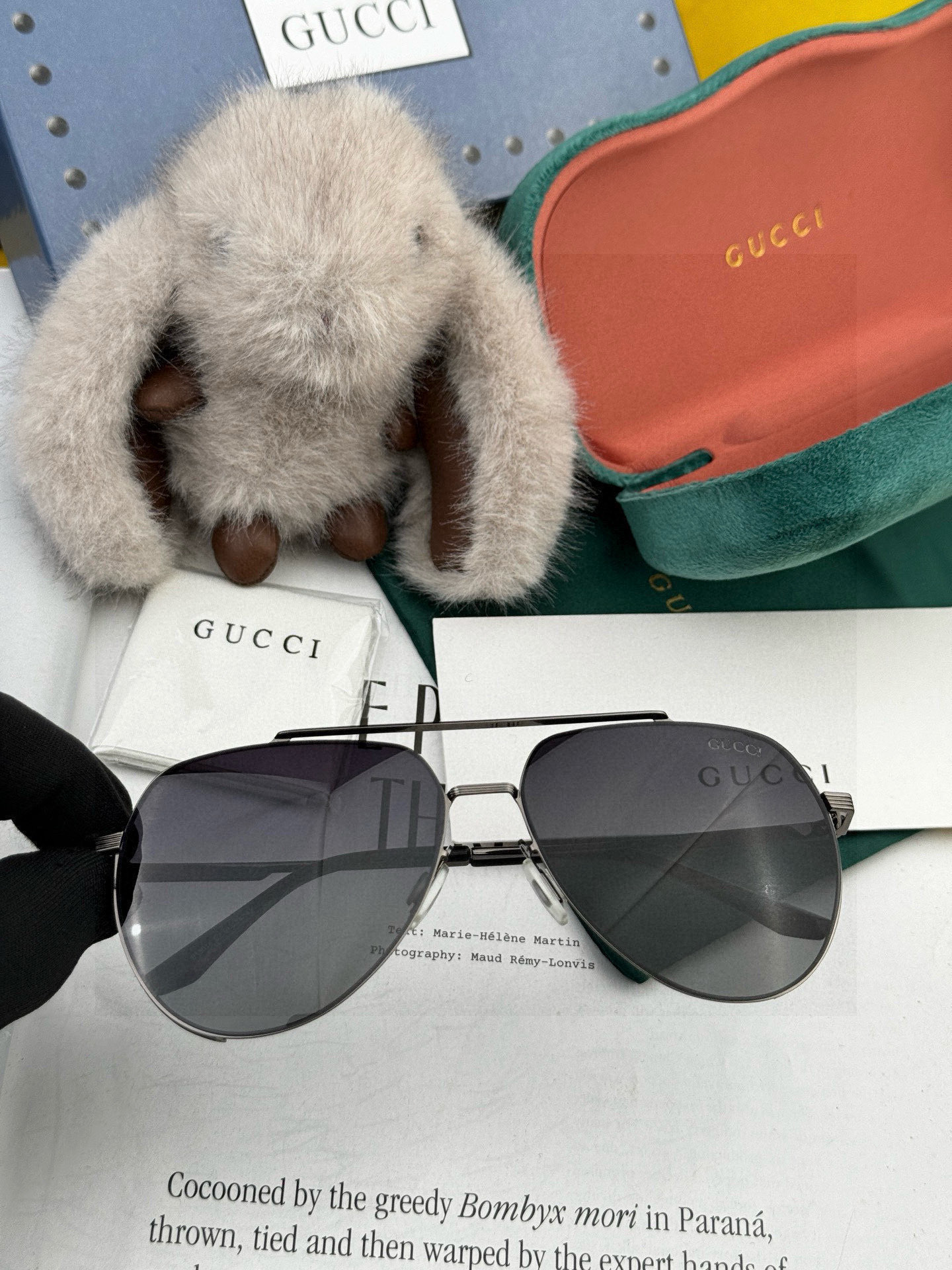         GUCCI 男款炫彩飞行员偏光太阳镜 ❤️材质：高清尼龙加厚卡槽高清偏光镜片 🌹无边框镜