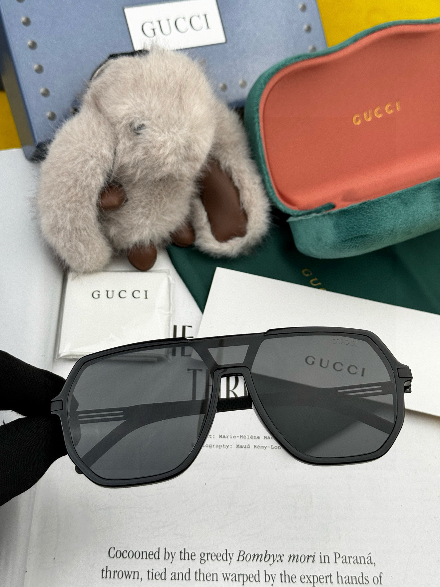 ♦️ GUCCI 2025新款男女情侣款太阳镜多边形墨镜iP电镀永不褪色 超轻超有弹性整幅眼镜无螺丝重要