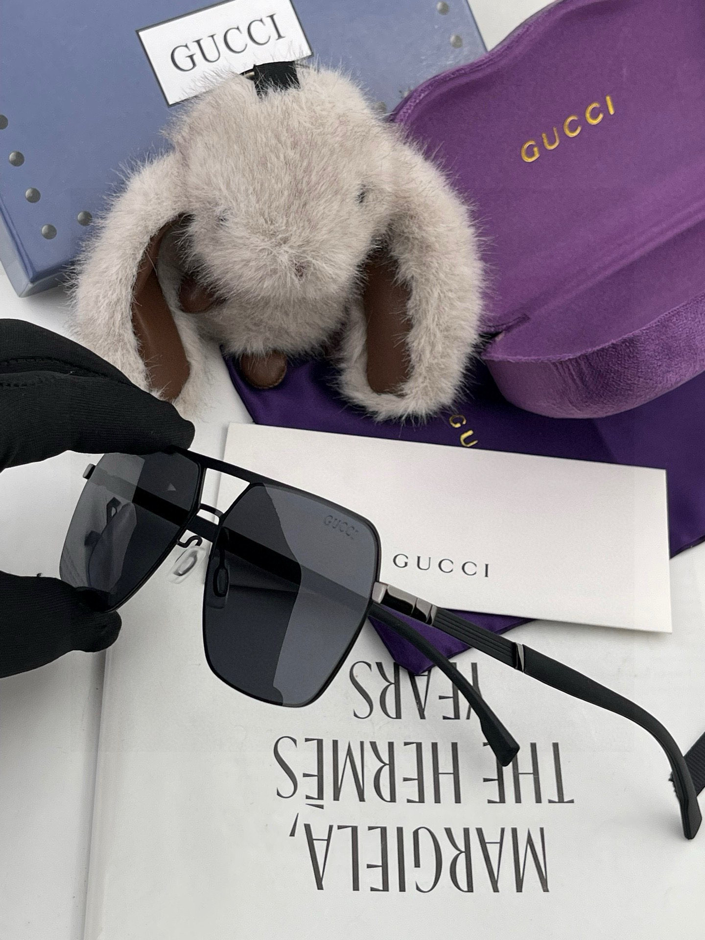         GUCCI 男款炫彩飞行员偏光太阳镜 ❤️材质：高清尼龙加厚卡槽高清偏光镜片 🌹无边框镜