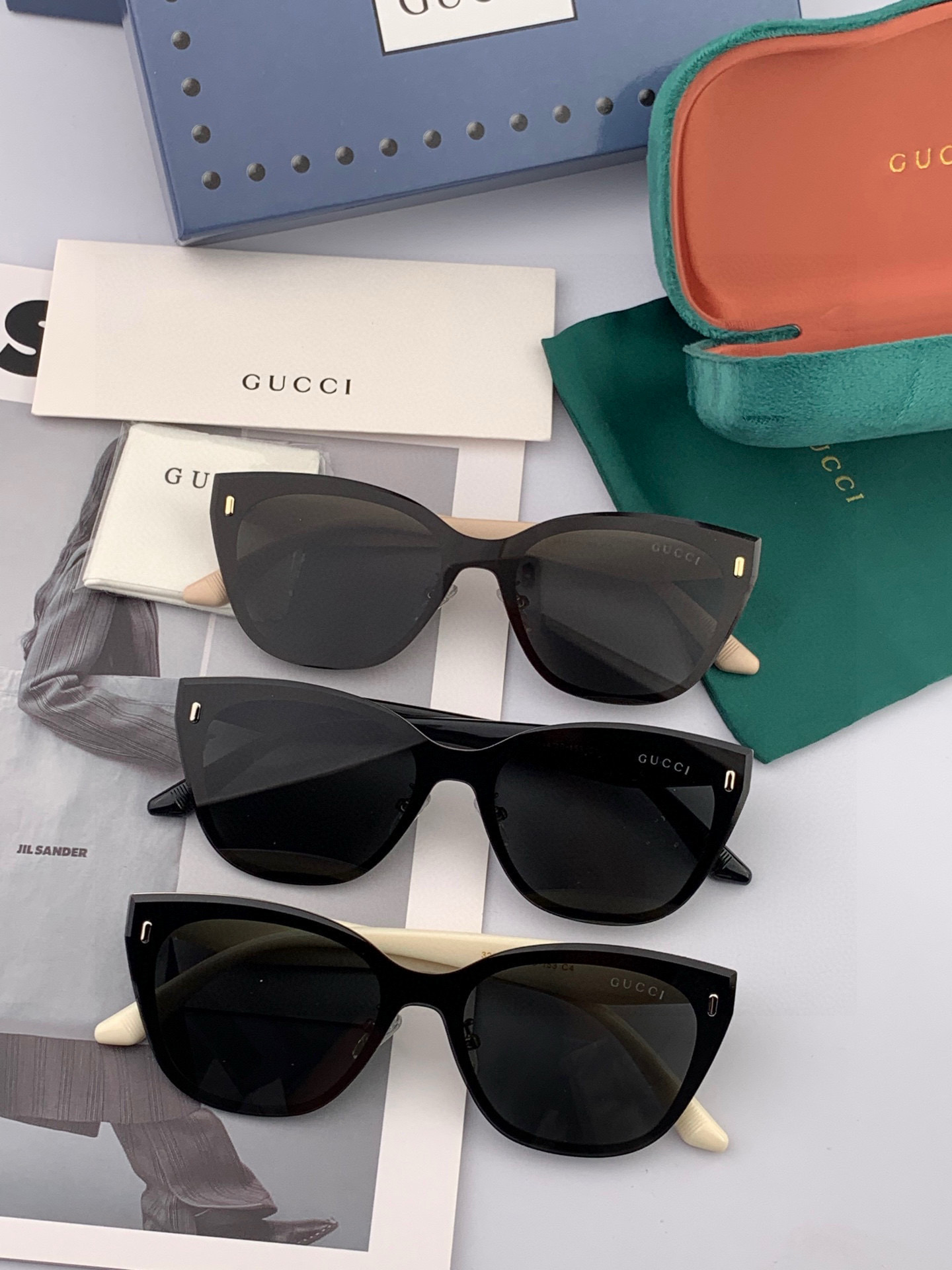   GUCCI  新款连体尼龙偏光太眼镜，情侣款时尚方框太阳镜佩戴舒适网红潮流款墨镜，大气女人范儿，大脸