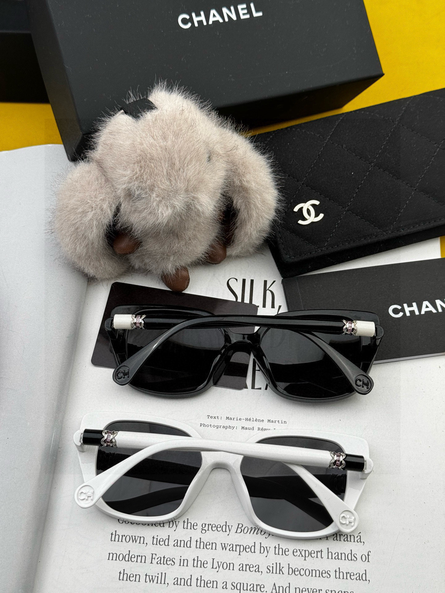 【CHANEL】香奈儿 2025新款潮流爆款 时尚方框太阳镜 佩戴舒适 网红潮款墨镜  女士高清加厚偏光