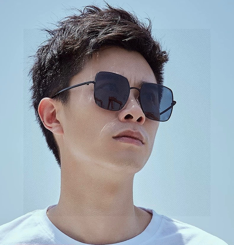        GUCCI 男款炫彩飞行员偏光太阳镜 ❤️材质：高清尼龙加厚卡槽高清偏光镜片 🌹无边框镜架