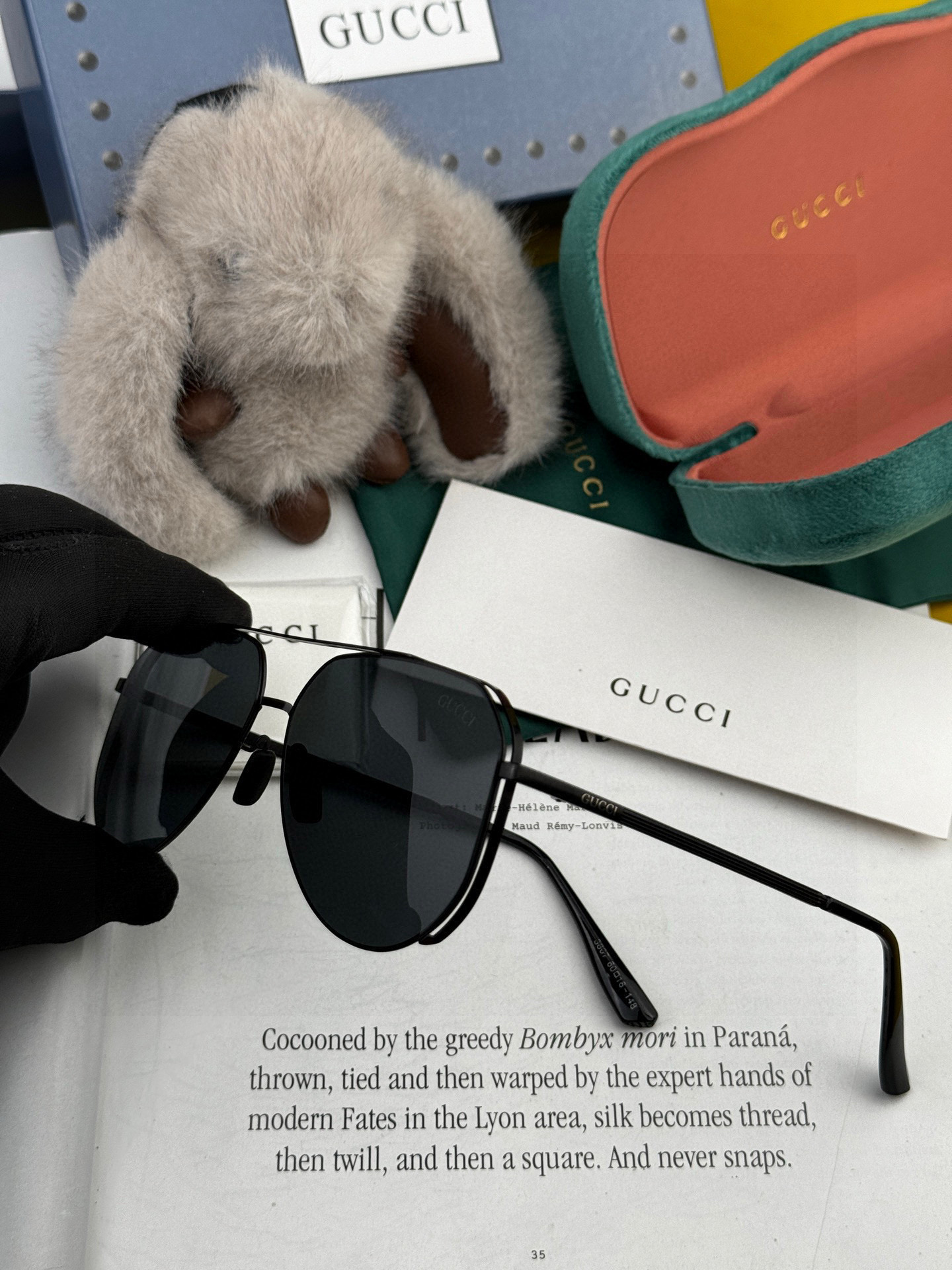        GUCCI 男款炫彩飞行员偏光太阳镜 ❤️材质：高清尼龙加厚卡槽高清偏光镜片 🌹无边框镜架