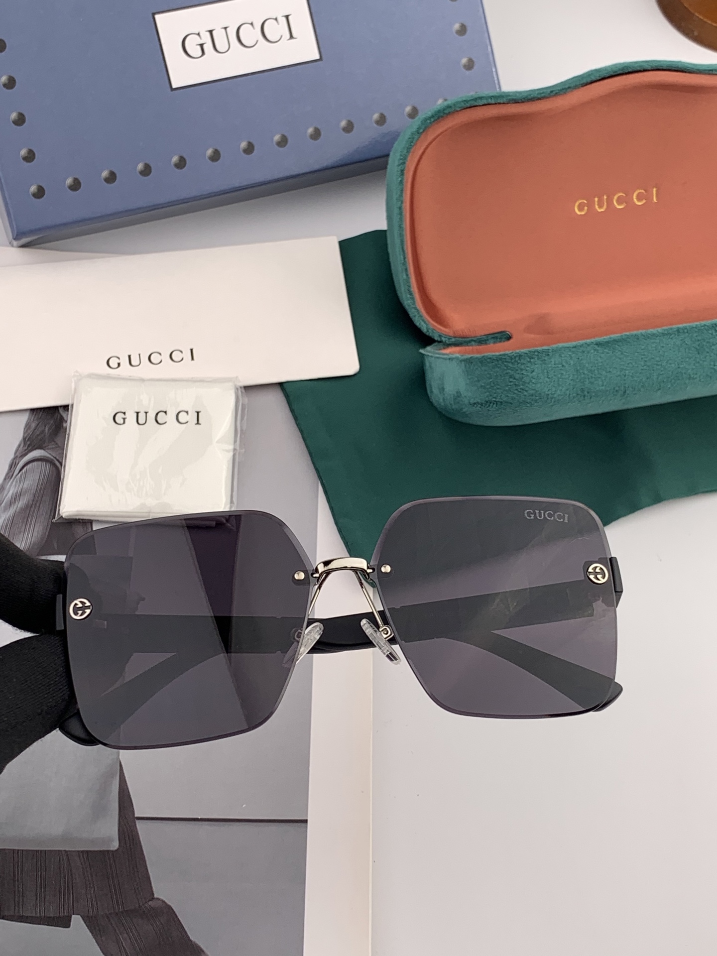  🔺 【GUCCI】2025开春新款 潮流爆款 时尚方框太阳镜 高品质 佩戴舒适 网红潮款墨镜 型号：G