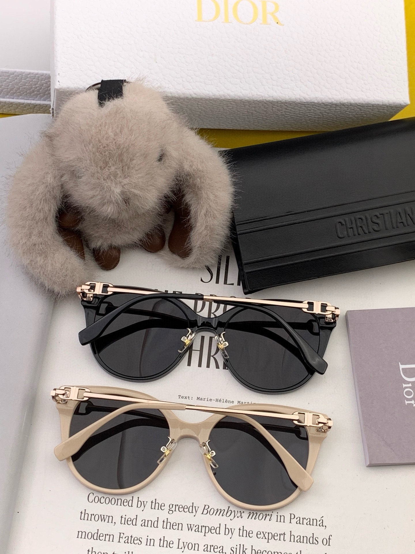   【DIOR】2025新款潮流爆款 时尚方框太阳镜 佩戴舒适 网红潮款墨镜  女士高清加厚偏光太阳镜🕶