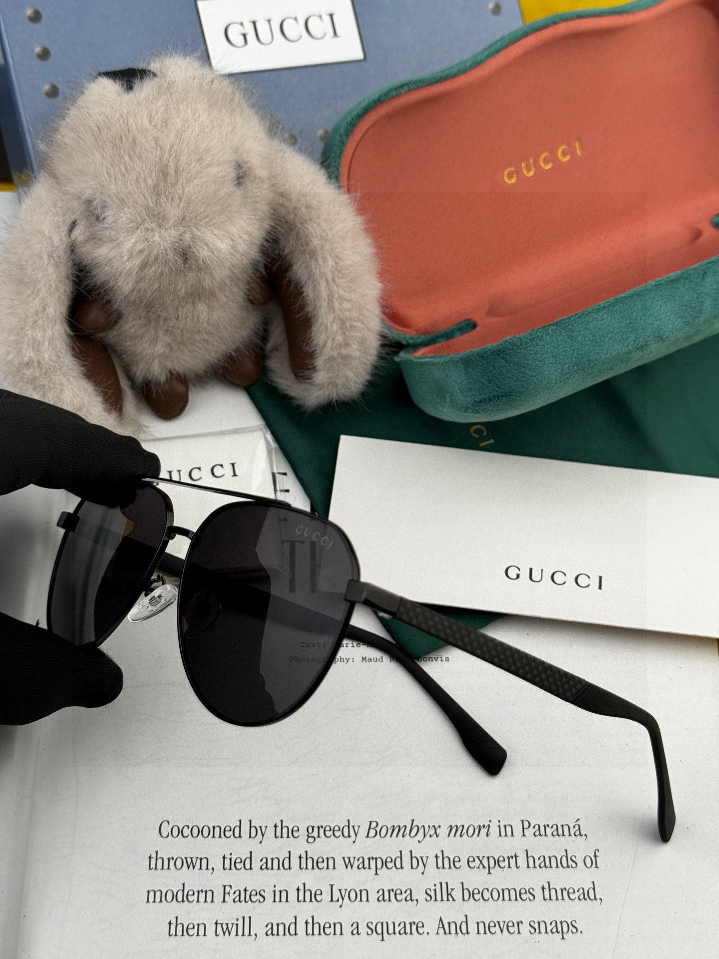  Gucci 。  高品质男女款墨镜   👍 进口宝丽来偏光镜片  。蛤蟆镜 开车钓鱼都可 。百搭显瘦