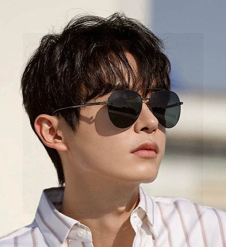        GUCCI 男款炫彩飞行员偏光太阳镜 ❤️材质：高清尼龙加厚卡槽高清偏光镜片 🌹无边框镜架