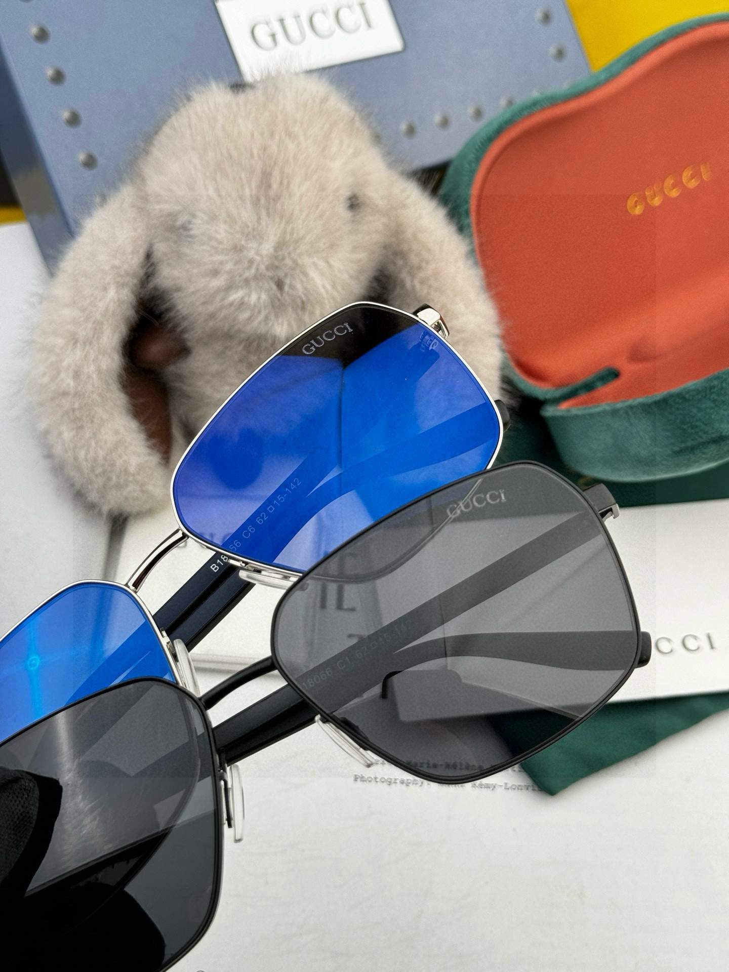         GUCCI 男款炫彩飞行员偏光太阳镜 ❤️材质：高清尼龙加厚卡槽高清偏光镜片 🌹无边框镜