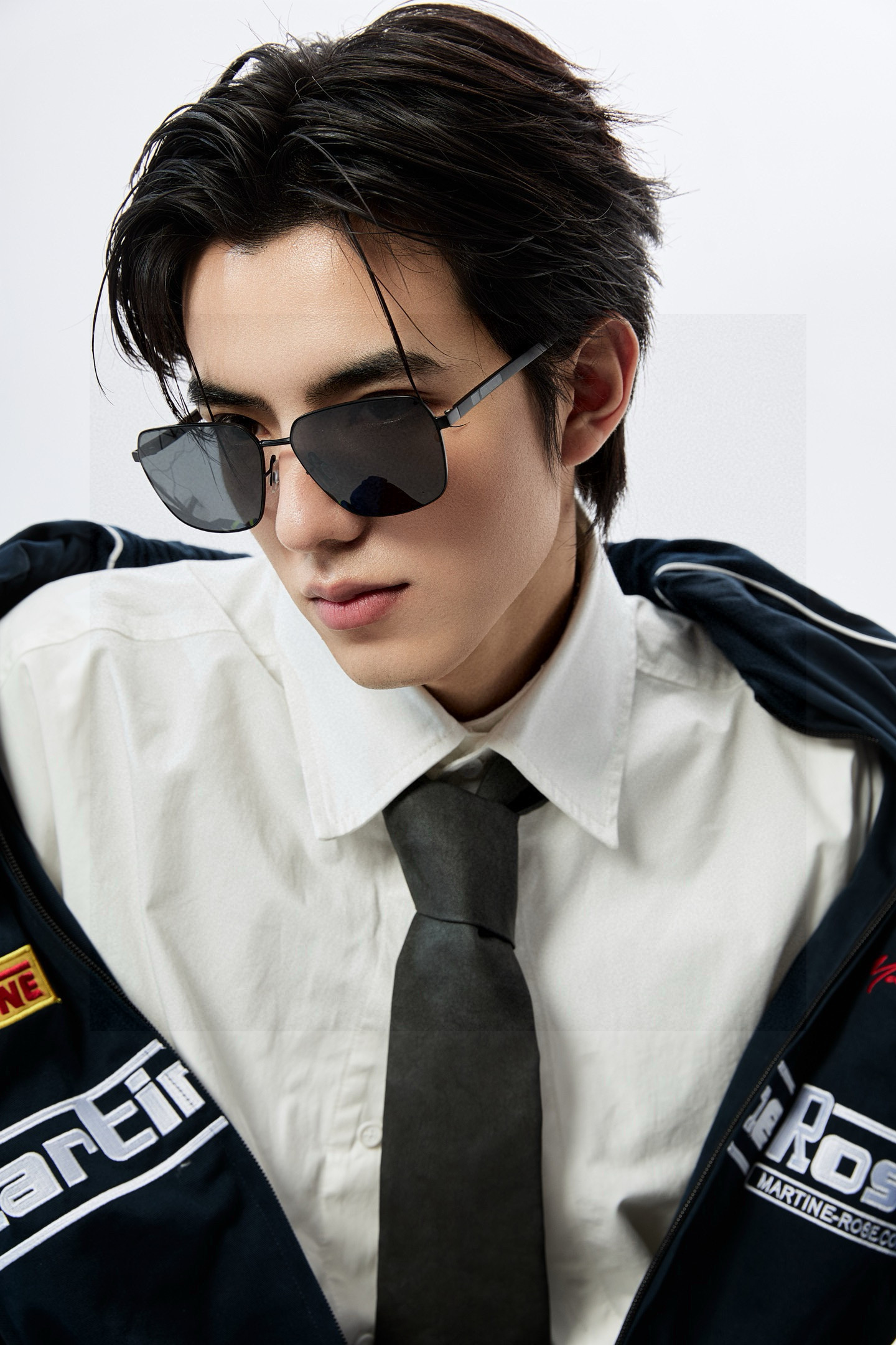         GUCCI 男款炫彩飞行员偏光太阳镜 ❤️材质：高清尼龙加厚卡槽高清偏光镜片 🌹无边框镜