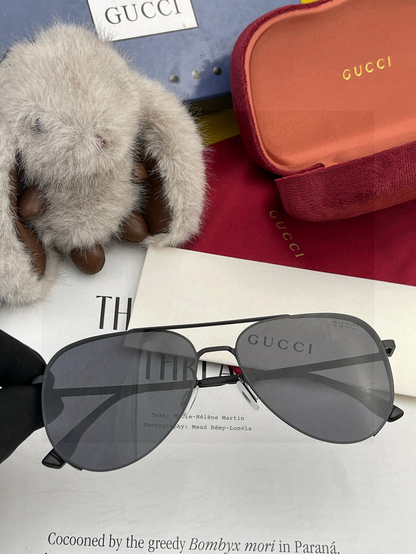         GUCCI 男款炫彩飞行员偏光太阳镜 ❤️材质：高清尼龙加厚卡槽高清偏光镜片 🌹无边框镜