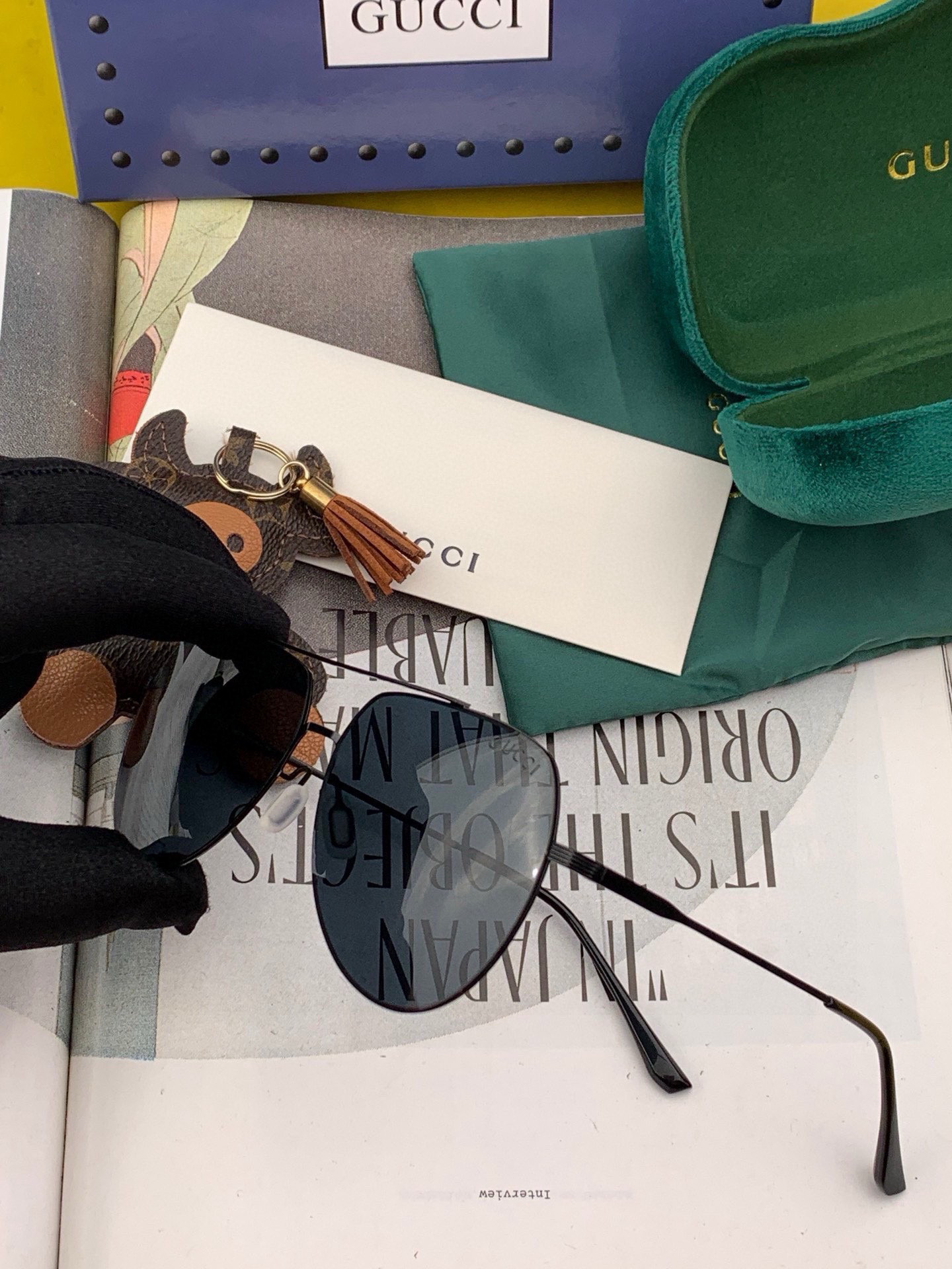         GUCCI 男款炫彩飛行員偏光太陽鏡 ❤️材質：高清尼龍加厚卡槽高清偏光鏡片 🌹無邊框鏡