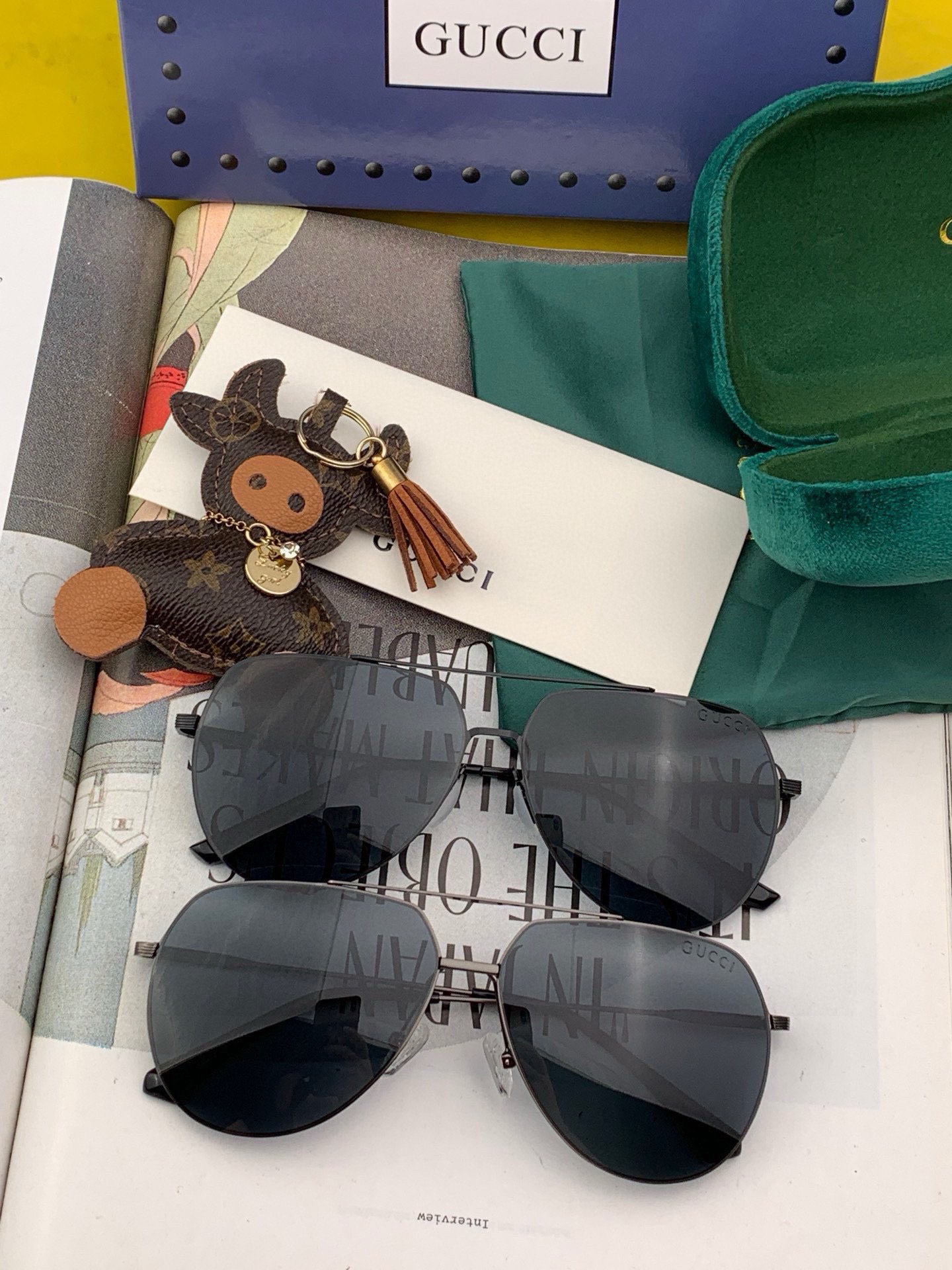         GUCCI 男款炫彩飛行員偏光太陽鏡 ❤️材質：高清尼龍加厚卡槽高清偏光鏡片 🌹無邊框鏡