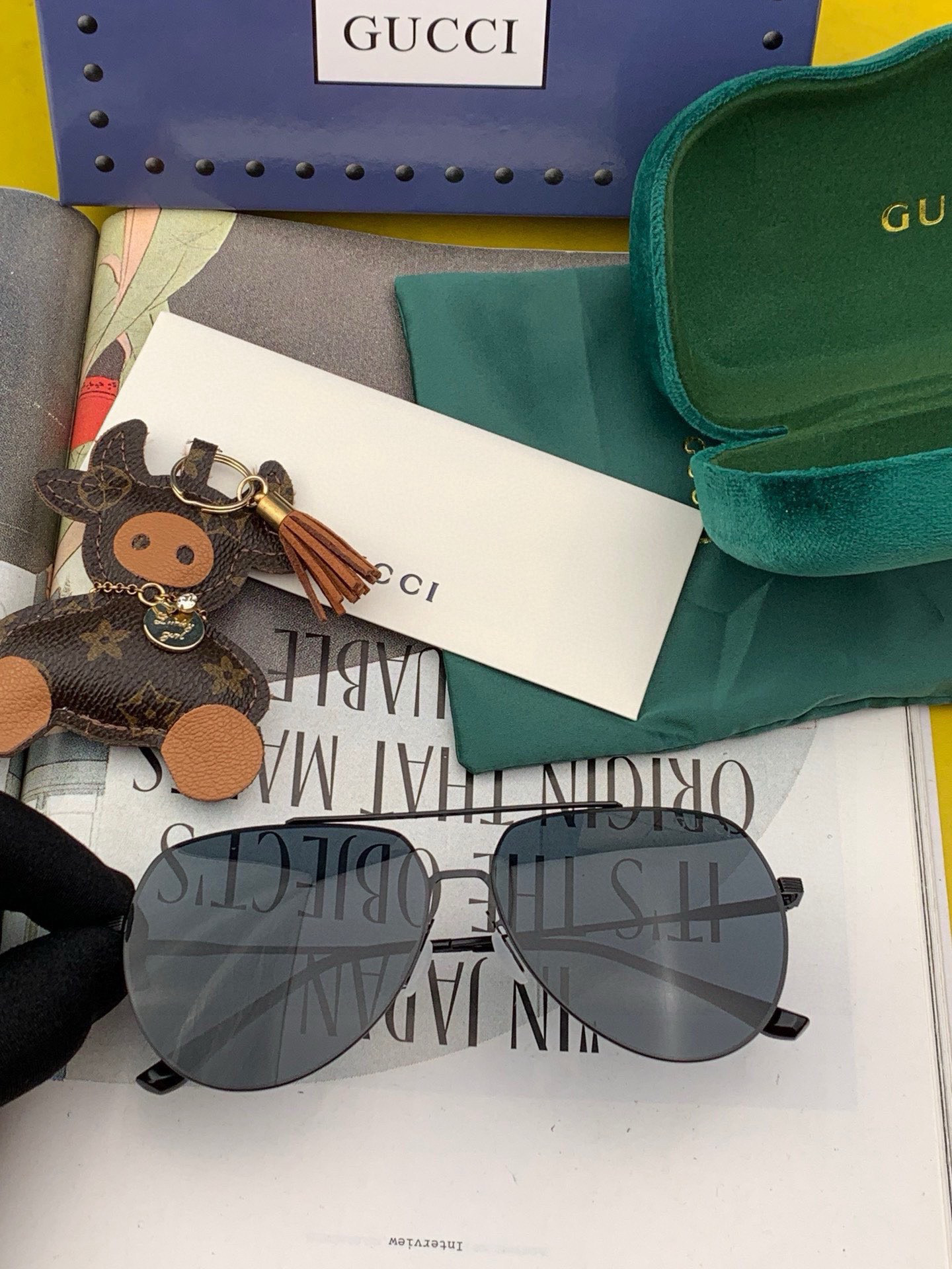         GUCCI 男款炫彩飛行員偏光太陽鏡 ❤️材質：高清尼龍加厚卡槽高清偏光鏡片 🌹無邊框鏡