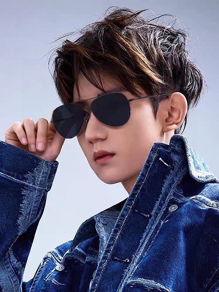         GUCCI 男款炫彩飛行員偏光太陽鏡 ❤️材質：高清尼龍加厚卡槽高清偏光鏡片 🌹無邊框鏡