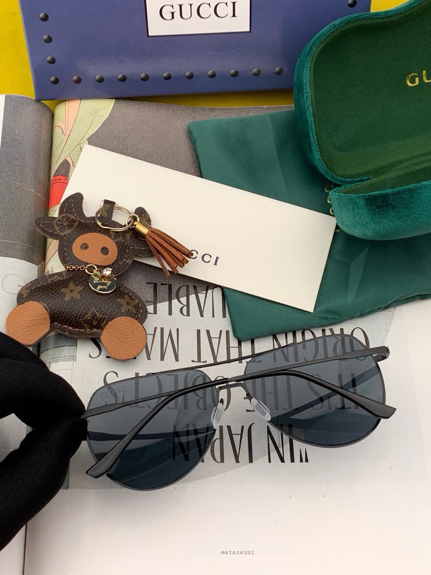         GUCCI 男款炫彩飛行員偏光太陽鏡 ❤️材質：高清尼龍加厚卡槽高清偏光鏡片 🌹無邊框鏡