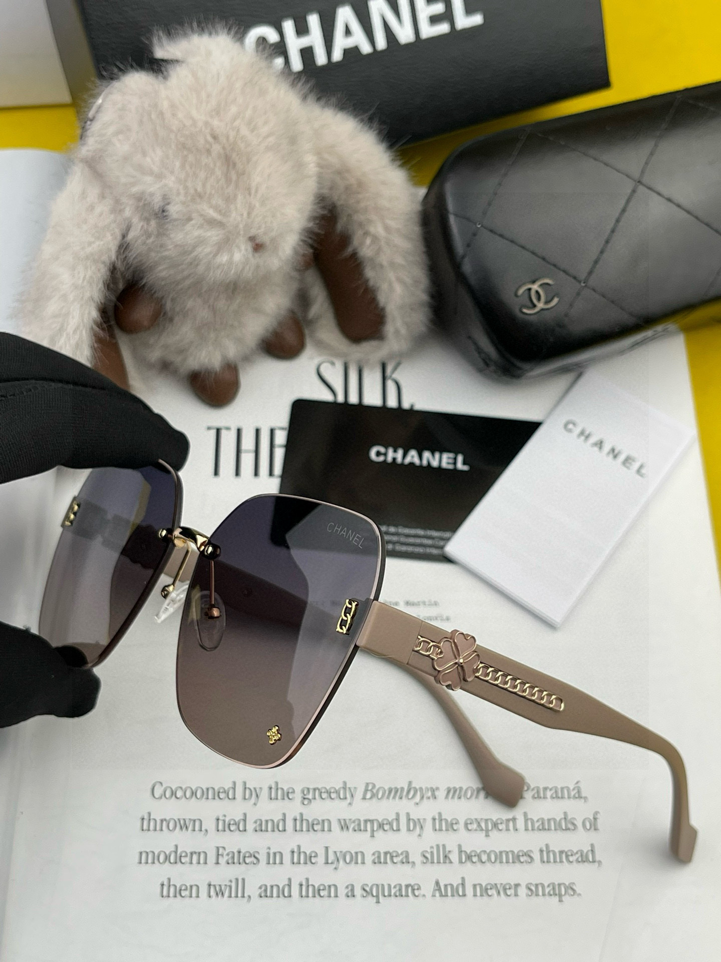  🔺 【香奈儿】2025开春新款 潮流爆款 时尚方框偏光太阳镜 高品质 佩戴舒适 网红潮款墨镜 女士高清