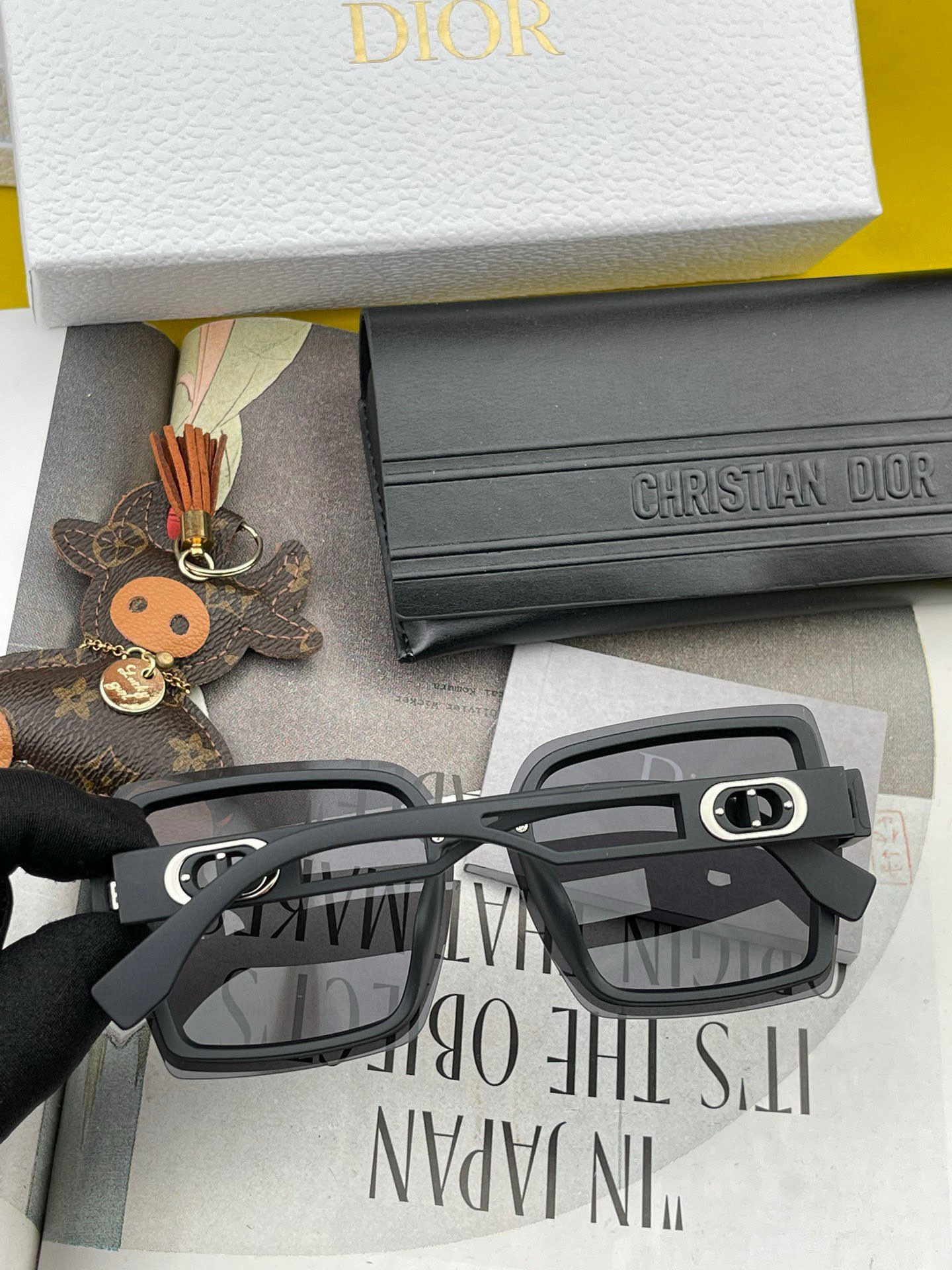   🔺 【DIOR-迪奥】2025开春新款 潮流爆款 时尚方框偏光太阳镜 高品质 佩戴舒适 网红潮款墨镜