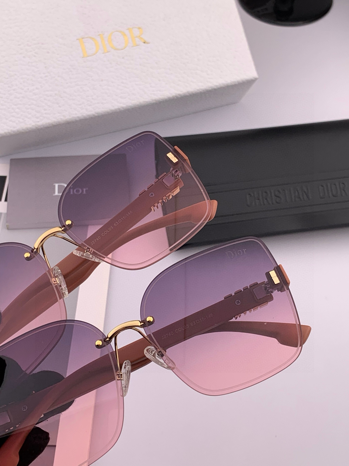 🔺 【DIOR-迪奥】2025开春新款 潮流爆款 时尚方框太阳镜 高品质 佩戴舒适 网红潮款墨镜 女士高