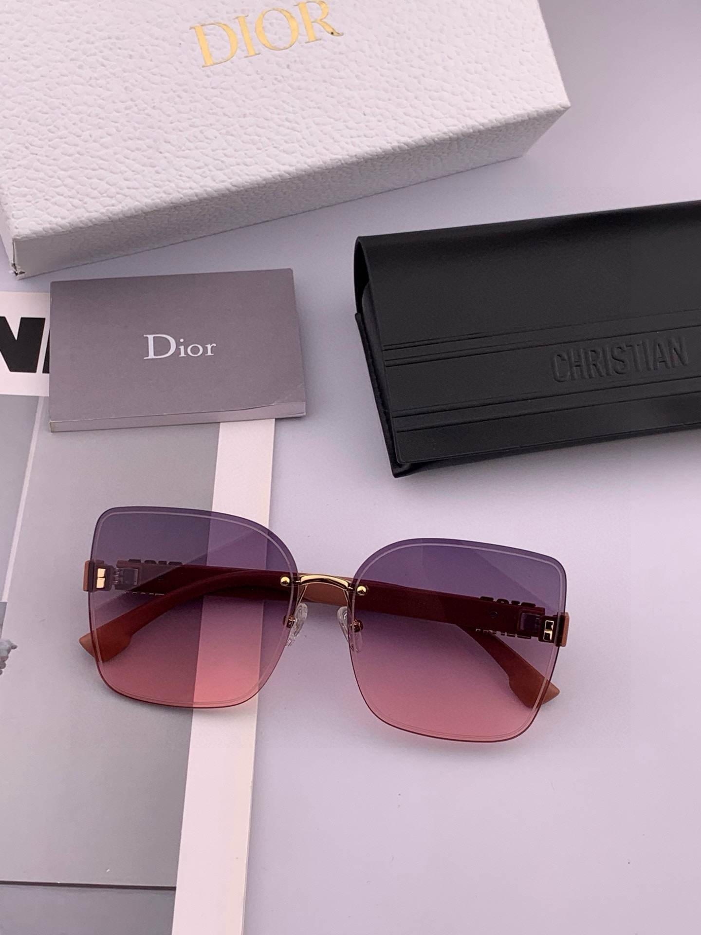 🔺 【DIOR-迪奥】2025开春新款 潮流爆款 时尚方框太阳镜 高品质 佩戴舒适 网红潮款墨镜 女士高