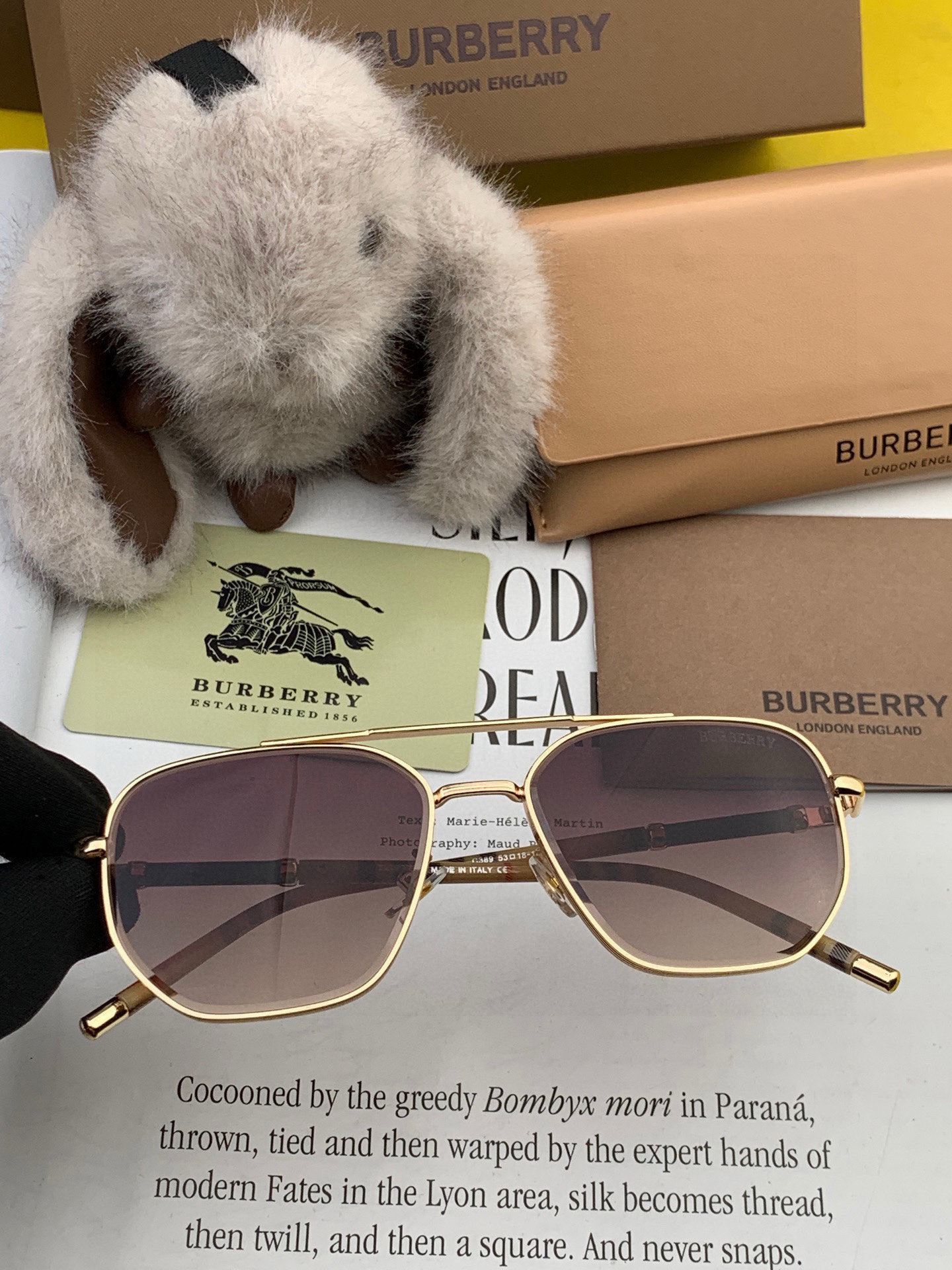  BURBERRY 巴宝莉 男士太阳眼镜 🕶🕶正版蛤蟆 太阳镜💋💋👣👣  高品质 不挑脸 火的狠 🍁🍁💯