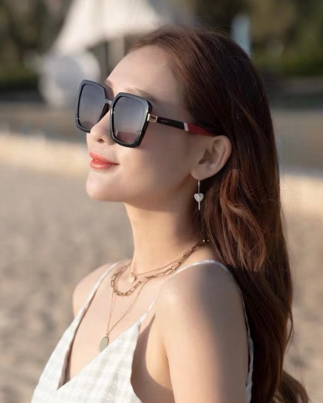   【TR偏光系列】Gucci   经典的方框设计，不挑脸型，无论搭配大衣还是连衣裙都非常显气质偏光镜片