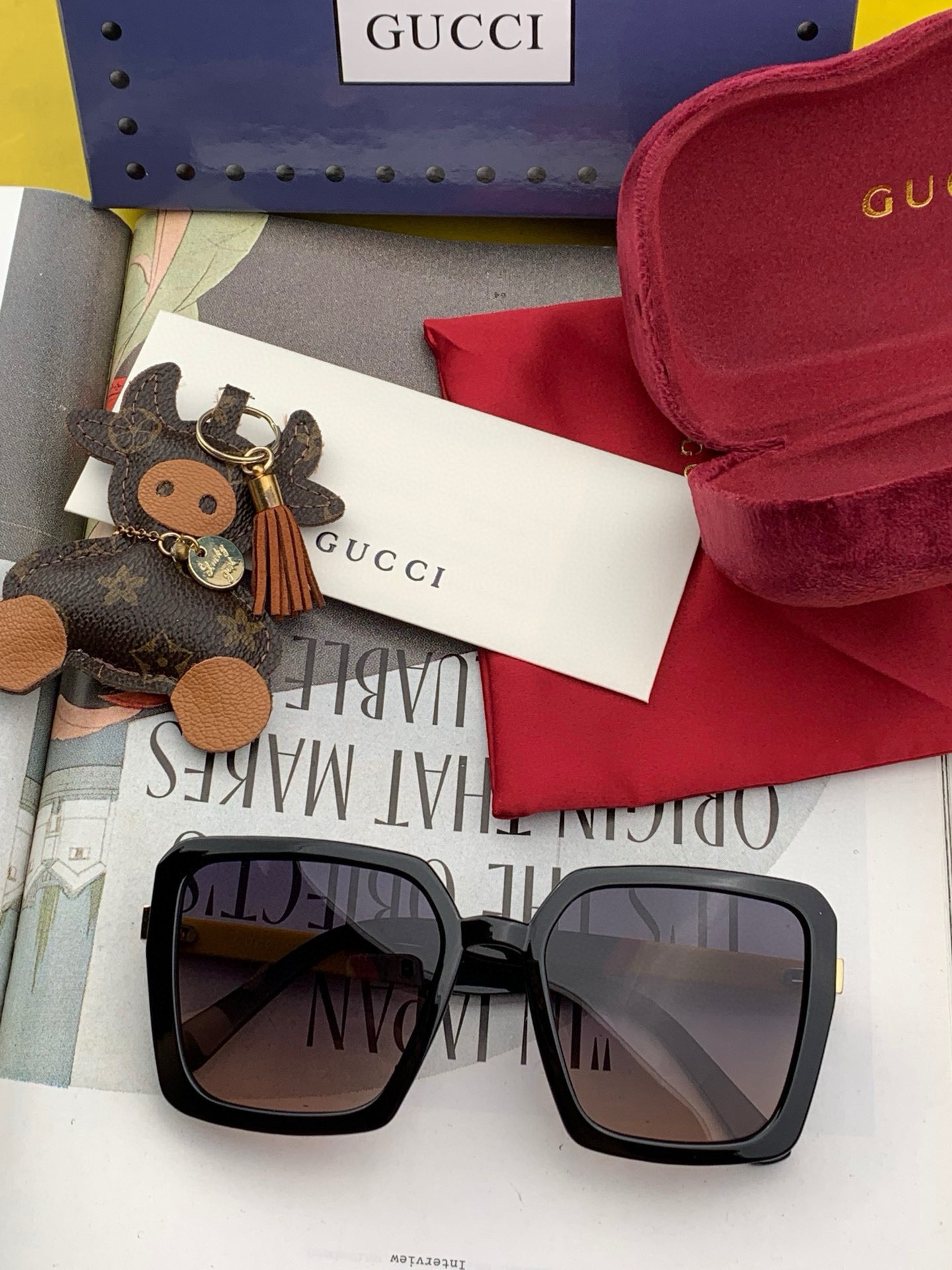   【TR偏光系列】Gucci   经典的方框设计，不挑脸型，无论搭配大衣还是连衣裙都非常显气质偏光镜片