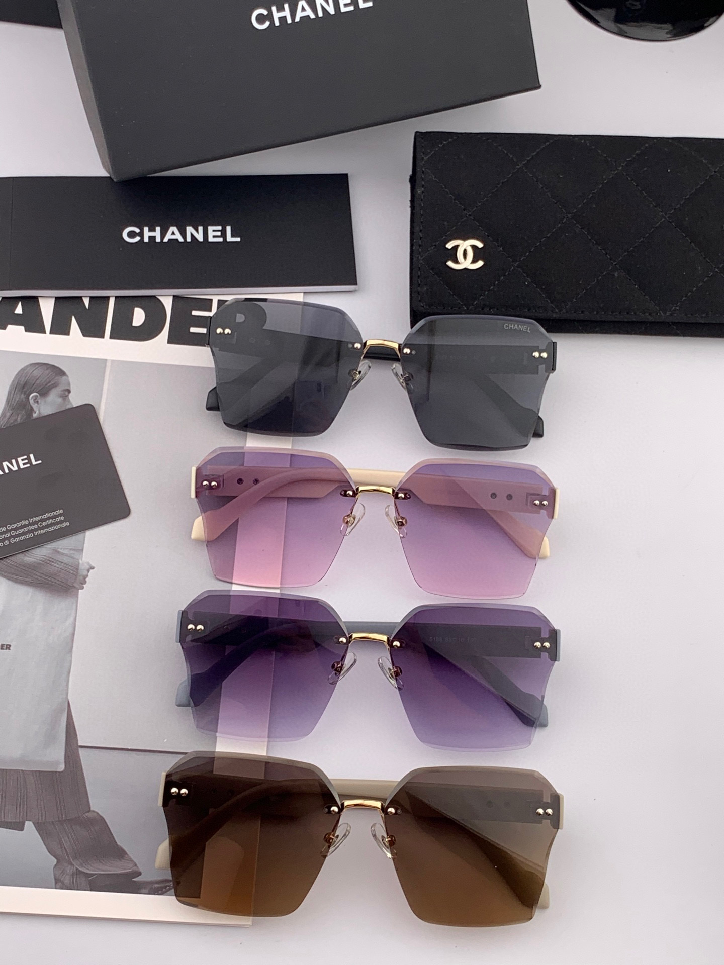  【CHANEL】香奈儿 2025新款潮流爆款 时尚方框太阳镜 佩戴舒适 网红潮款墨镜  女士高清加厚偏