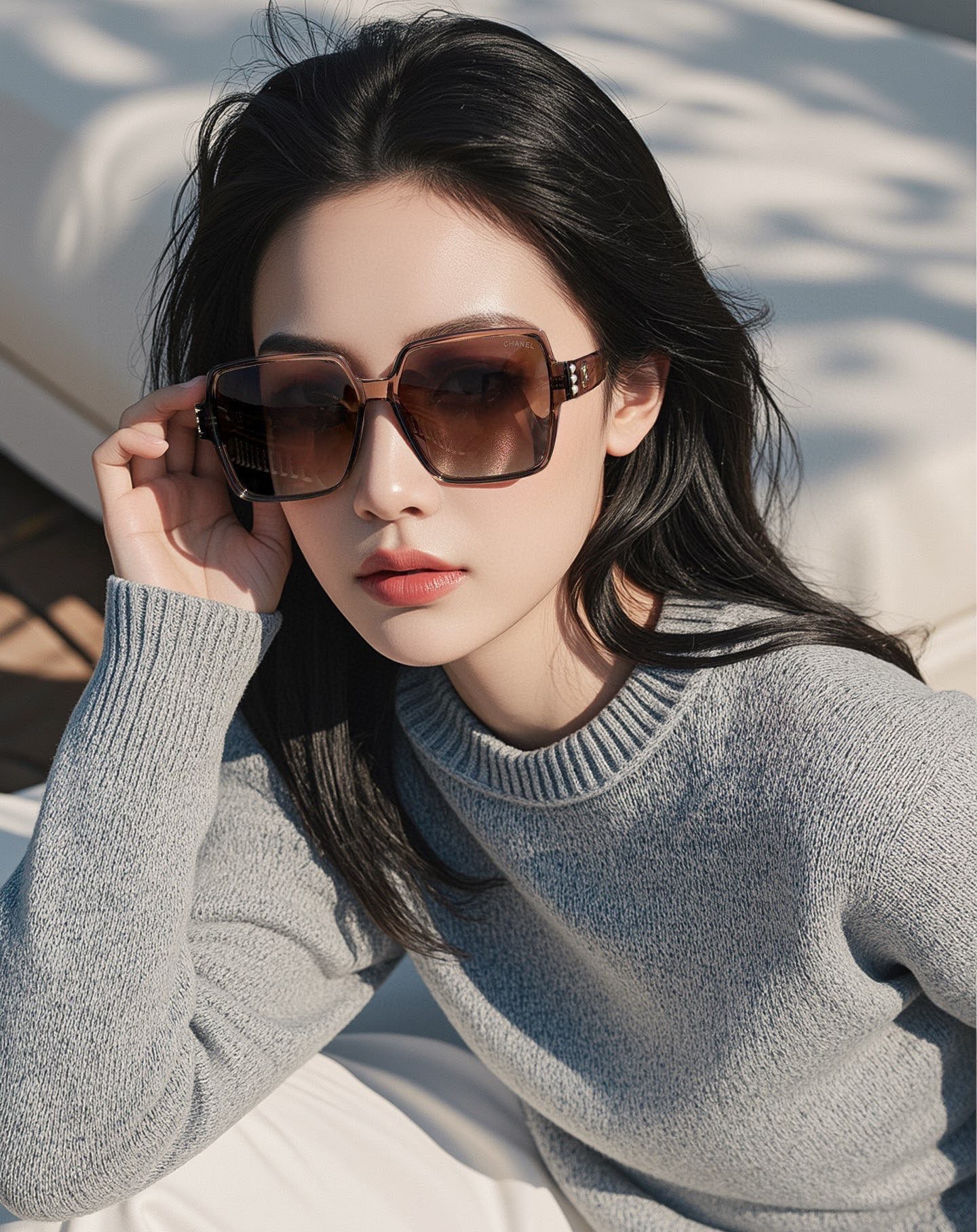  【CHANEL】香奈儿 2025新款潮流爆款 时尚方框太阳镜 佩戴舒适 网红潮款墨镜  女士高清加厚偏