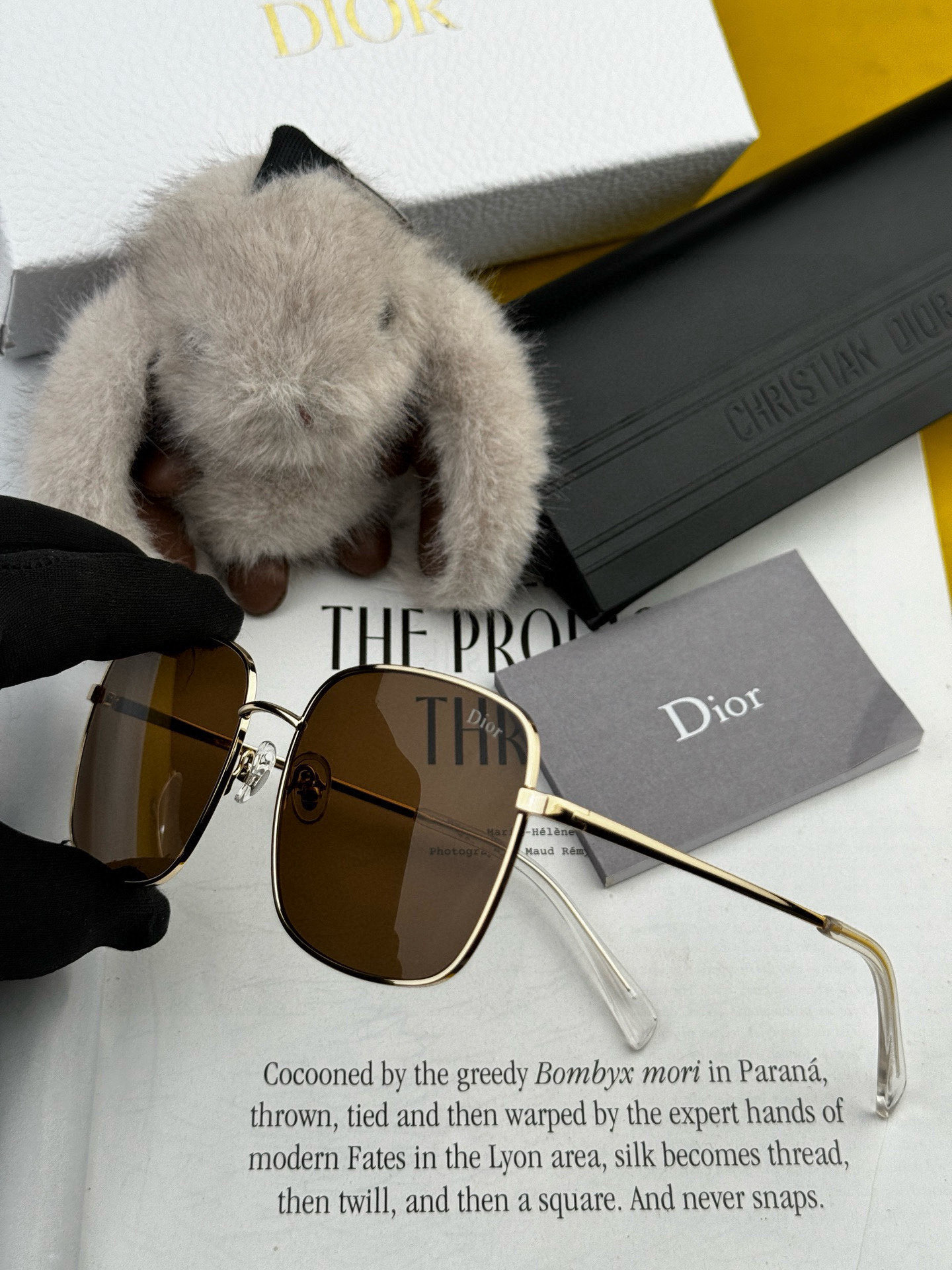   DIOR🌋☔️时尚方框太阳镜顶级奢侈品强 高品质胜利亲亲🍦🍨 得意 气质非凡😄 🍫🍪女士开车墨镜爱情