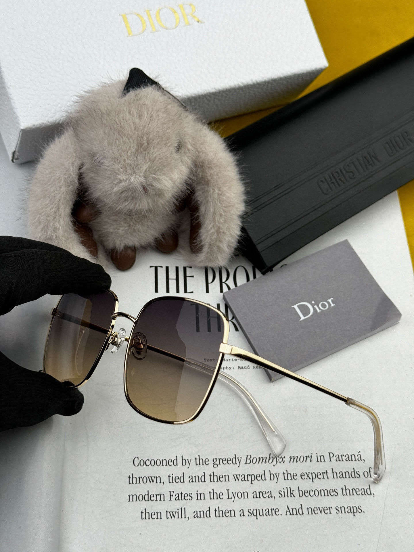   DIOR🌋☔️时尚方框太阳镜顶级奢侈品强 高品质胜利亲亲🍦🍨 得意 气质非凡😄 🍫🍪女士开车墨镜爱情