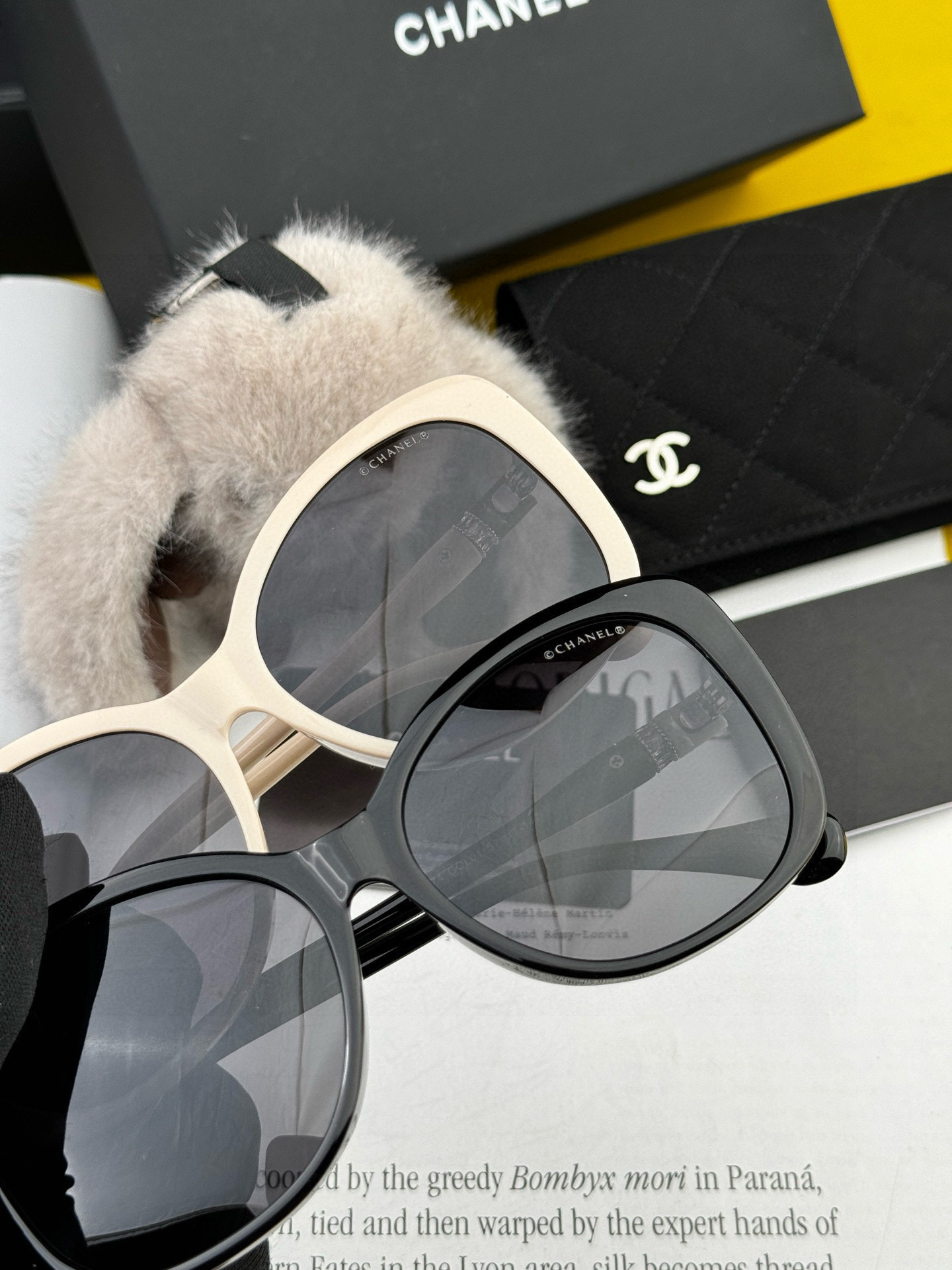   【CHANEL】香奈儿 2025新款潮流爆款 时尚方框太阳镜 佩戴舒适 网红潮款墨镜  女士高清加厚