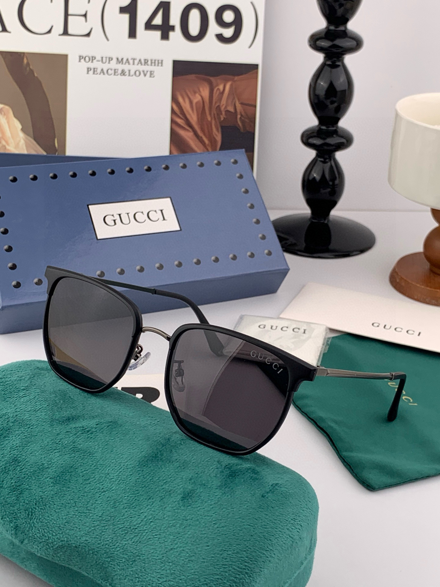   Gucci 。  高品质男女款墨镜   👍 进口宝丽来偏光镜片  。蛤蟆镜 开车钓鱼都可 。百搭显瘦