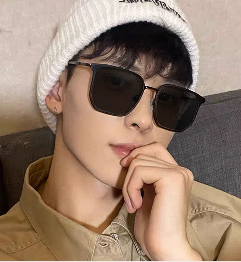   Gucci 。  高品质男女款墨镜   👍 进口宝丽来偏光镜片  。蛤蟆镜 开车钓鱼都可 。百搭显瘦