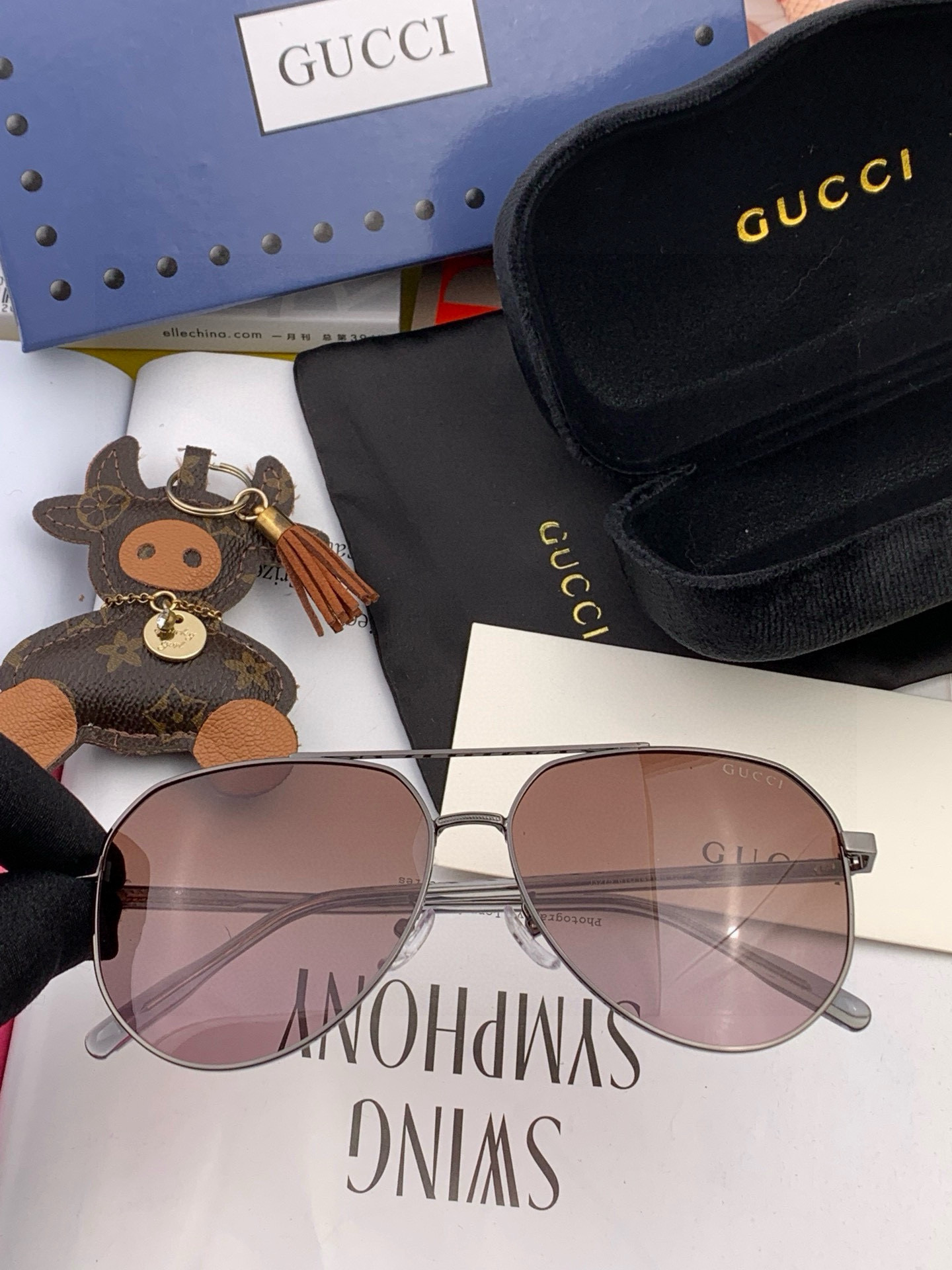   Gucci 。  高品质男女款墨镜   👍 进口宝丽来偏光镜片  。蛤蟆镜 开车钓鱼都可 。百搭显瘦