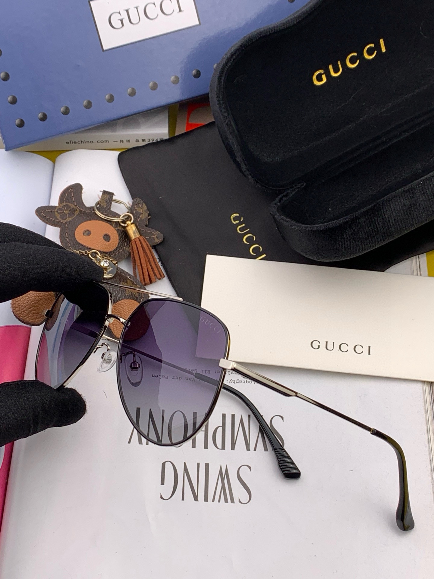   Gucci 。  高品质男女款墨镜   👍 进口宝丽来偏光镜片  。蛤蟆镜 开车钓鱼都可 。百搭显瘦