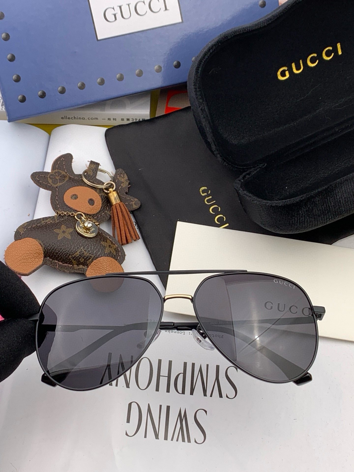   Gucci 。  高品质男女款墨镜   👍 进口宝丽来偏光镜片  。蛤蟆镜 开车钓鱼都可 。百搭显瘦